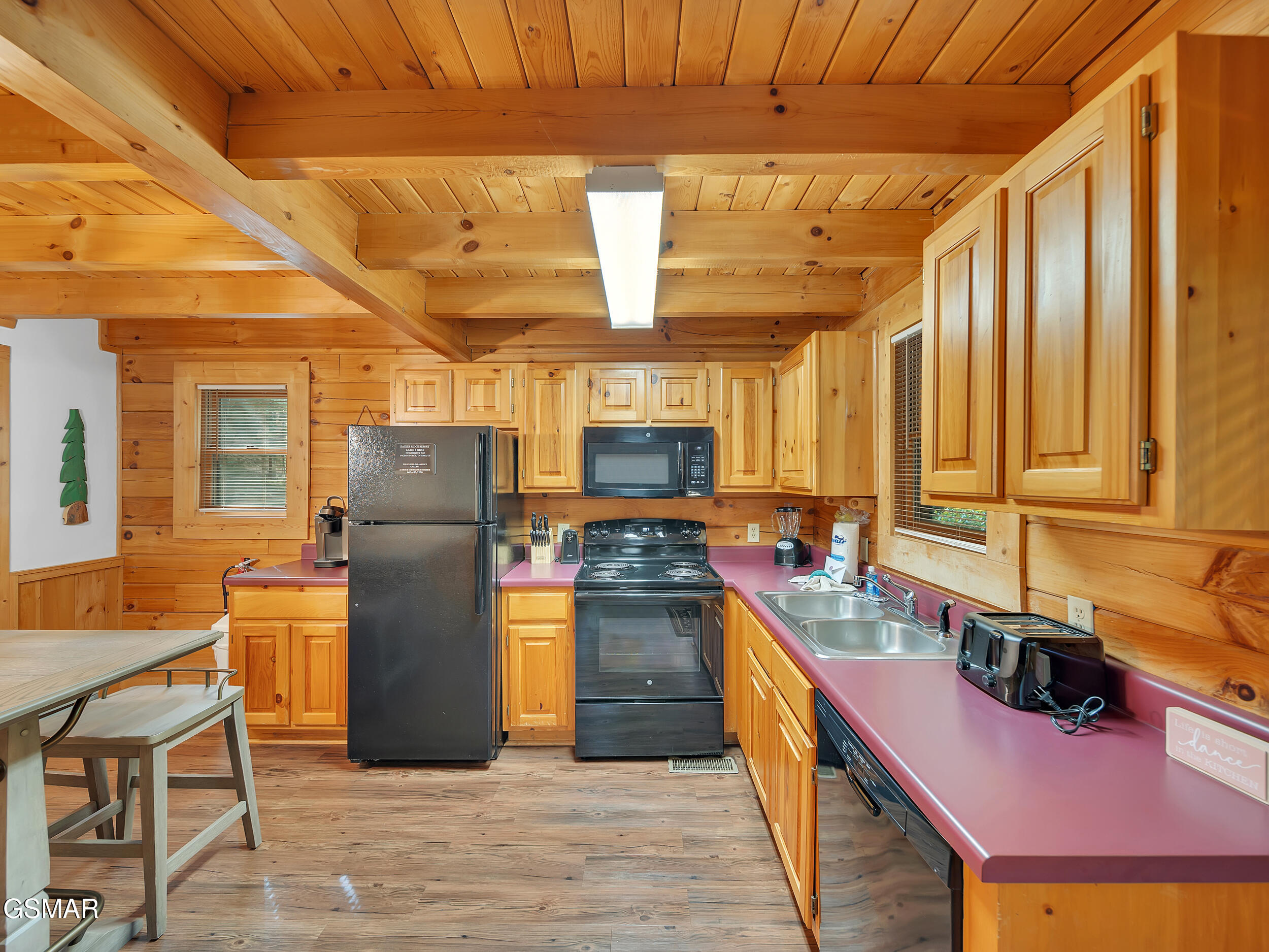 709 Gray Hawk Way Pigeon Forge TN 37863