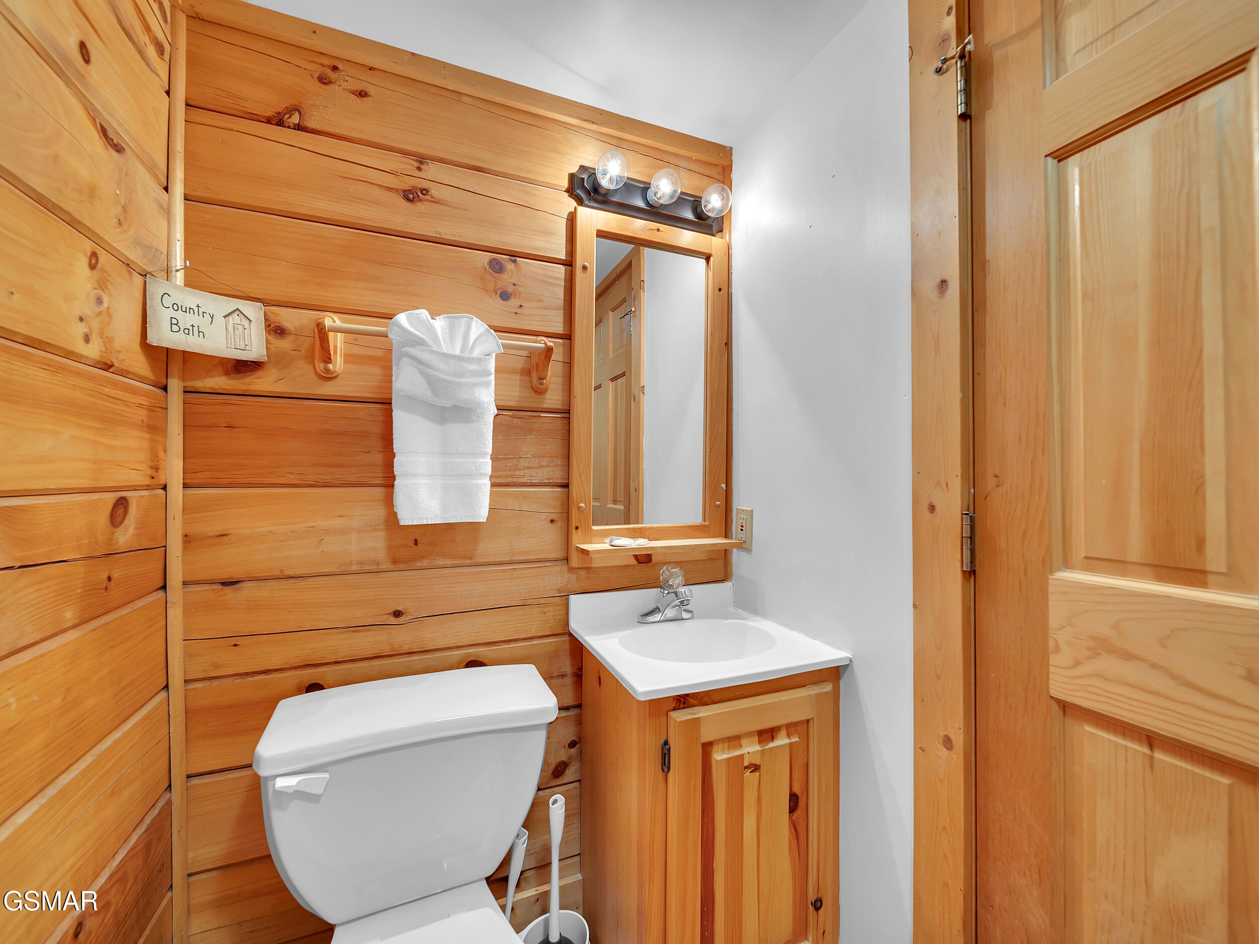 709 Gray Hawk Way Pigeon Forge TN 37863