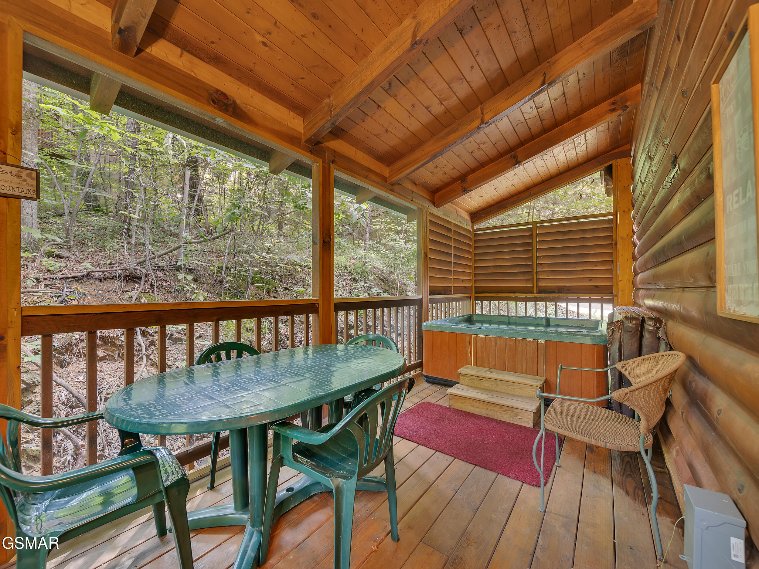 709 Gray Hawk Way Pigeon Forge TN 37863