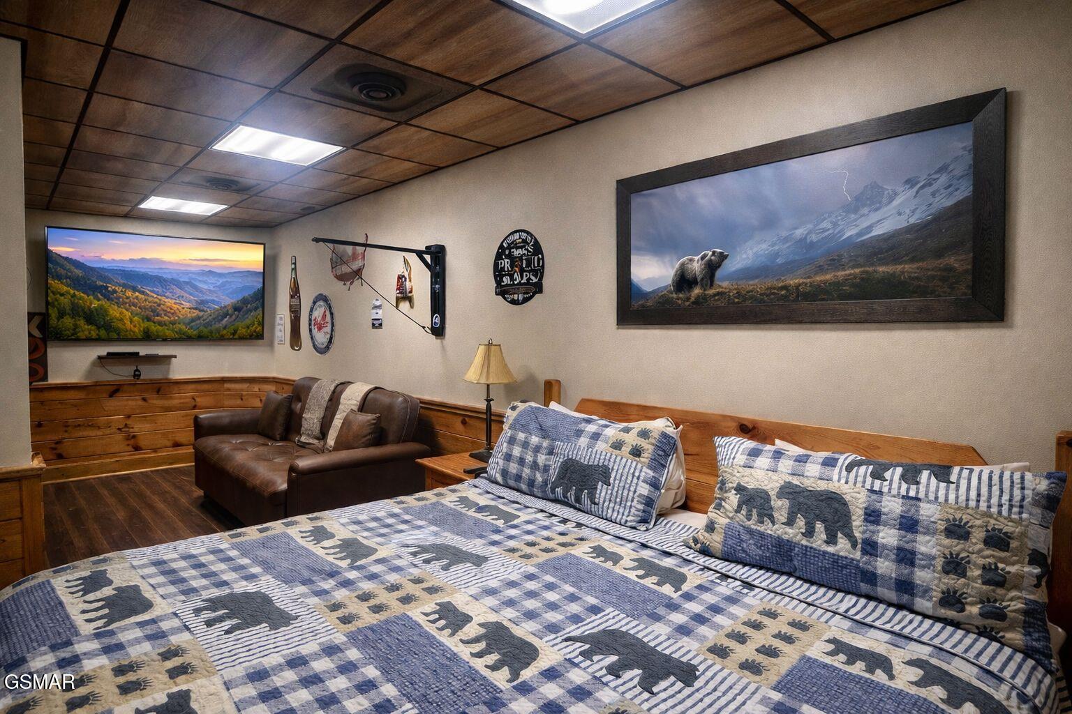 709 Gray Hawk Way Pigeon Forge TN 37863