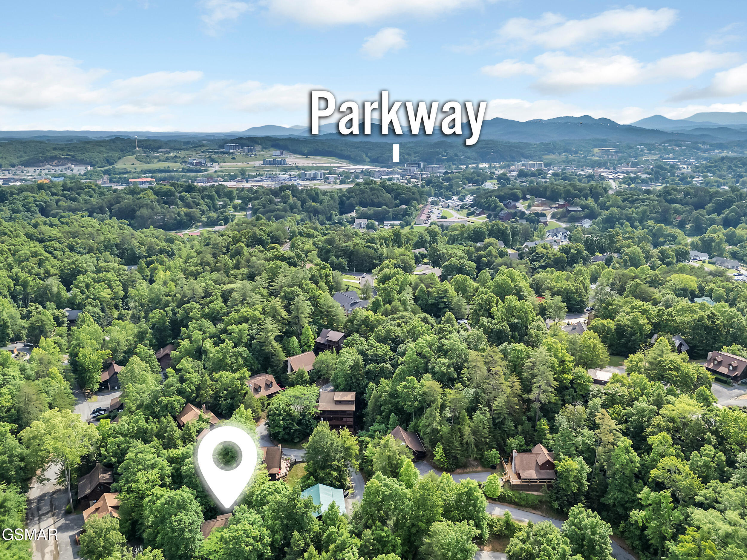 709 Gray Hawk Way Pigeon Forge TN 37863