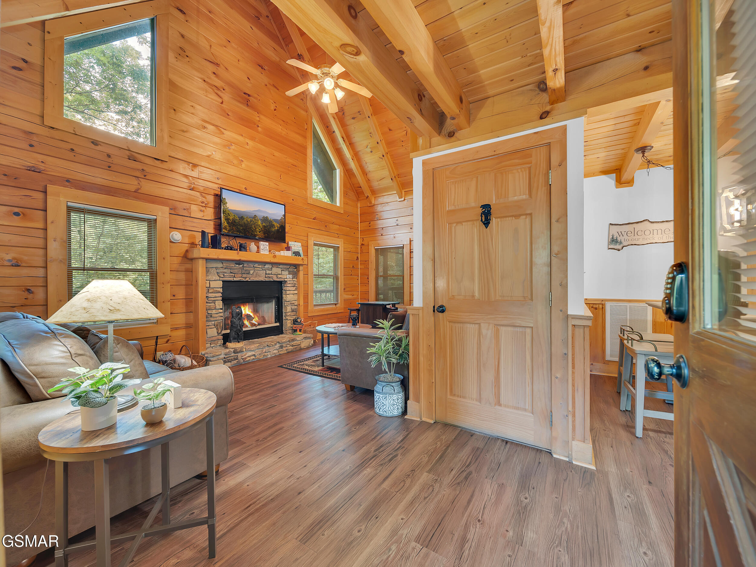 709 Gray Hawk Way Pigeon Forge TN 37863