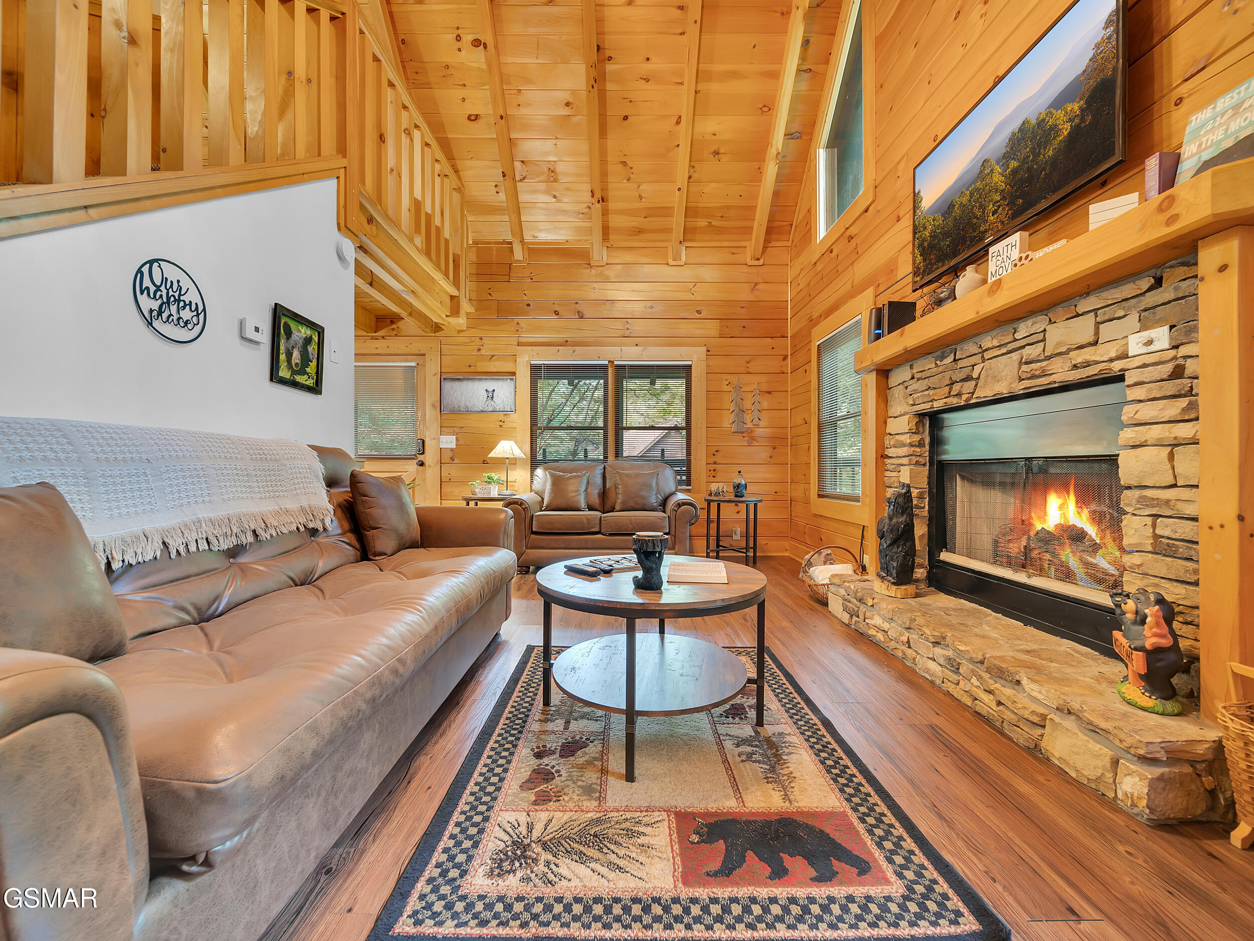 709 Gray Hawk Way Pigeon Forge TN 37863
