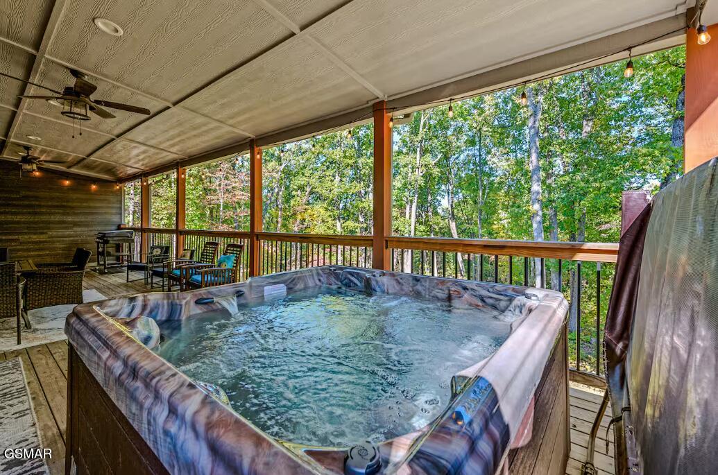 2612 Cloud View Drive Sevierville TN 37862