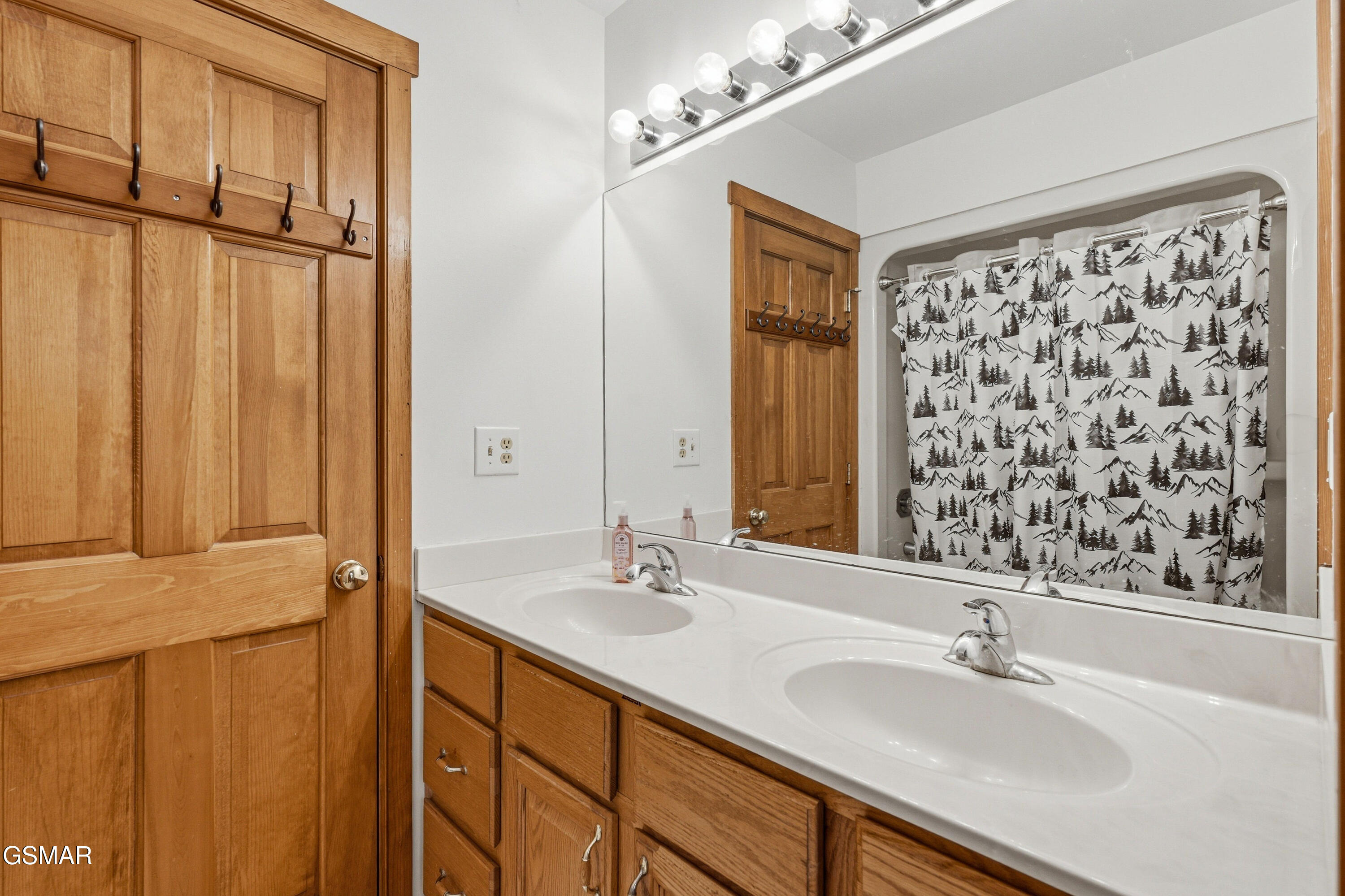 2206 Castle Rise Way Sevierville TN 37862