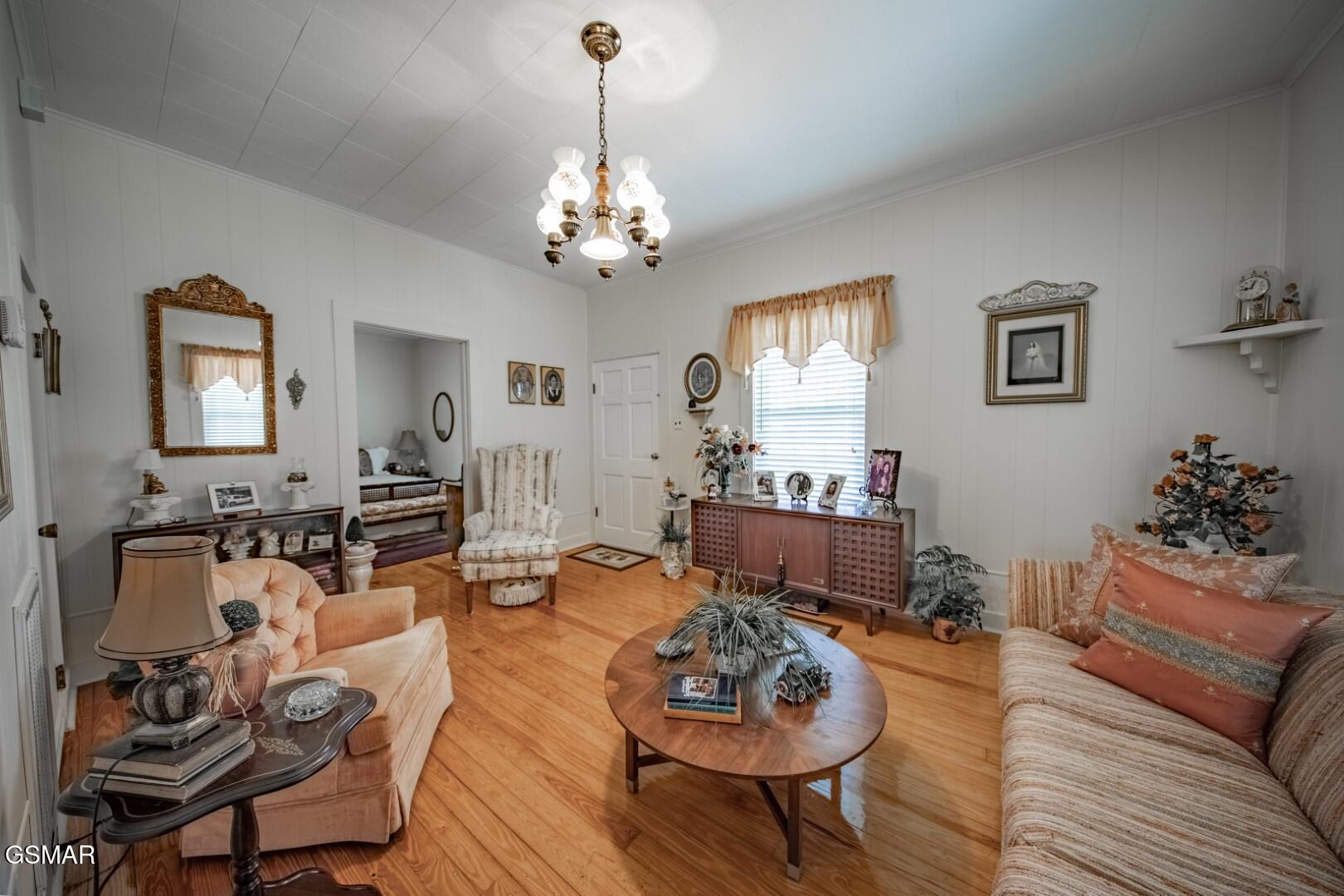 631 6th Street Newport TN 37821