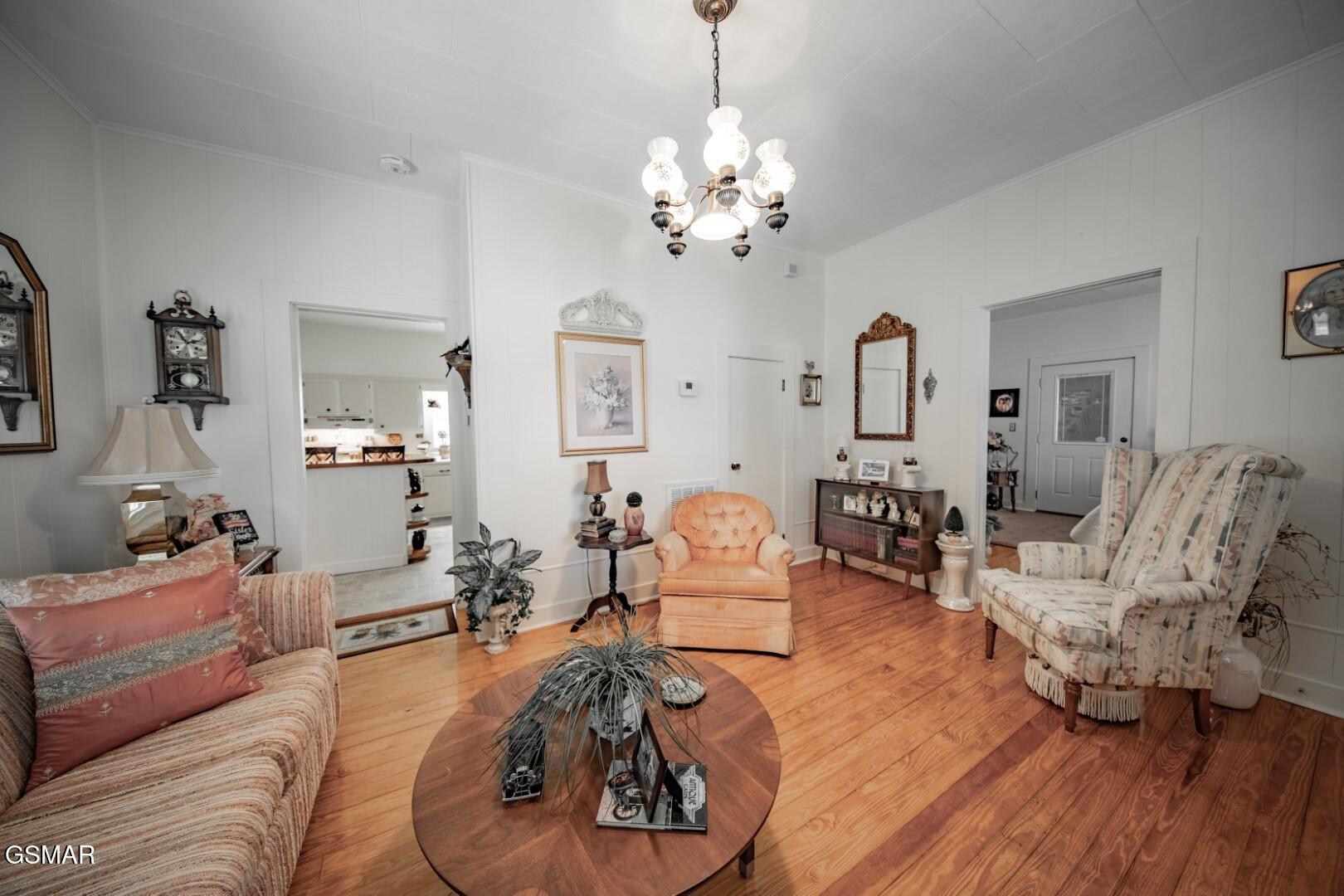 631 6th Street Newport TN 37821