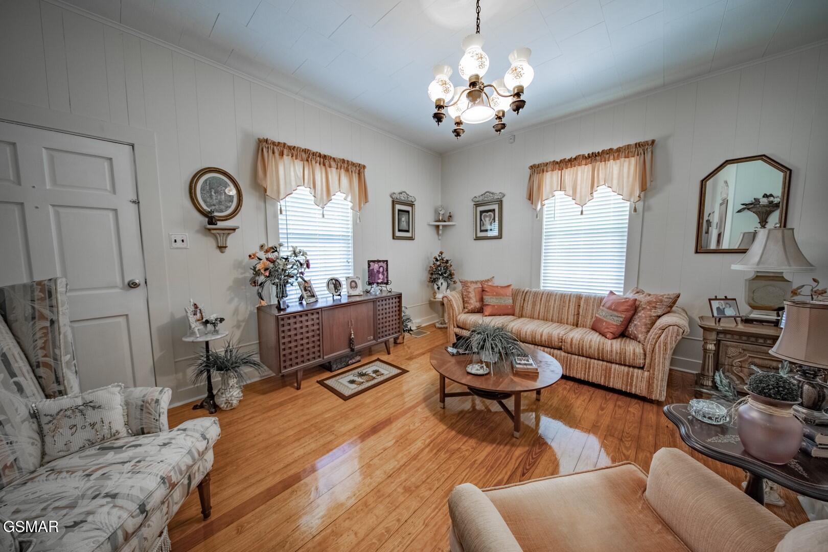 631 6th Street Newport TN 37821