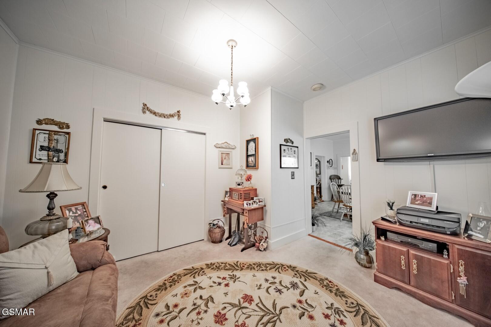 631 6th Street Newport TN 37821