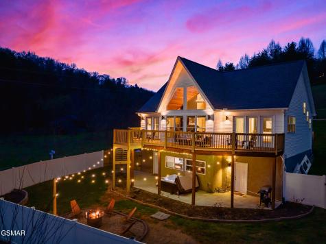 3885 Katelyns Lane Sevierville TN 37876