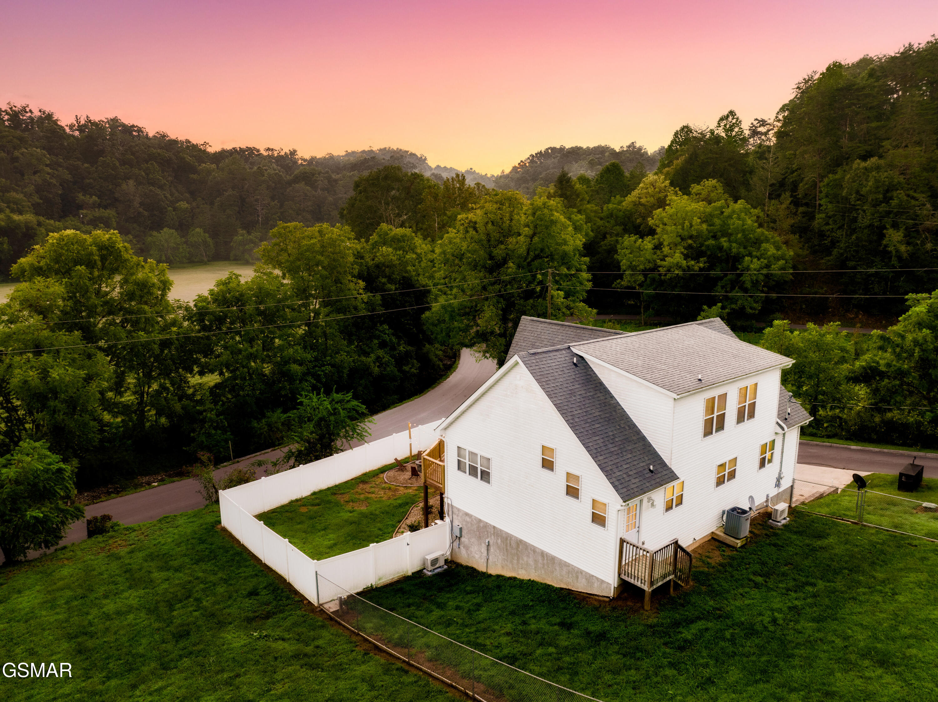 3885 Katelyns Lane Sevierville TN 37876