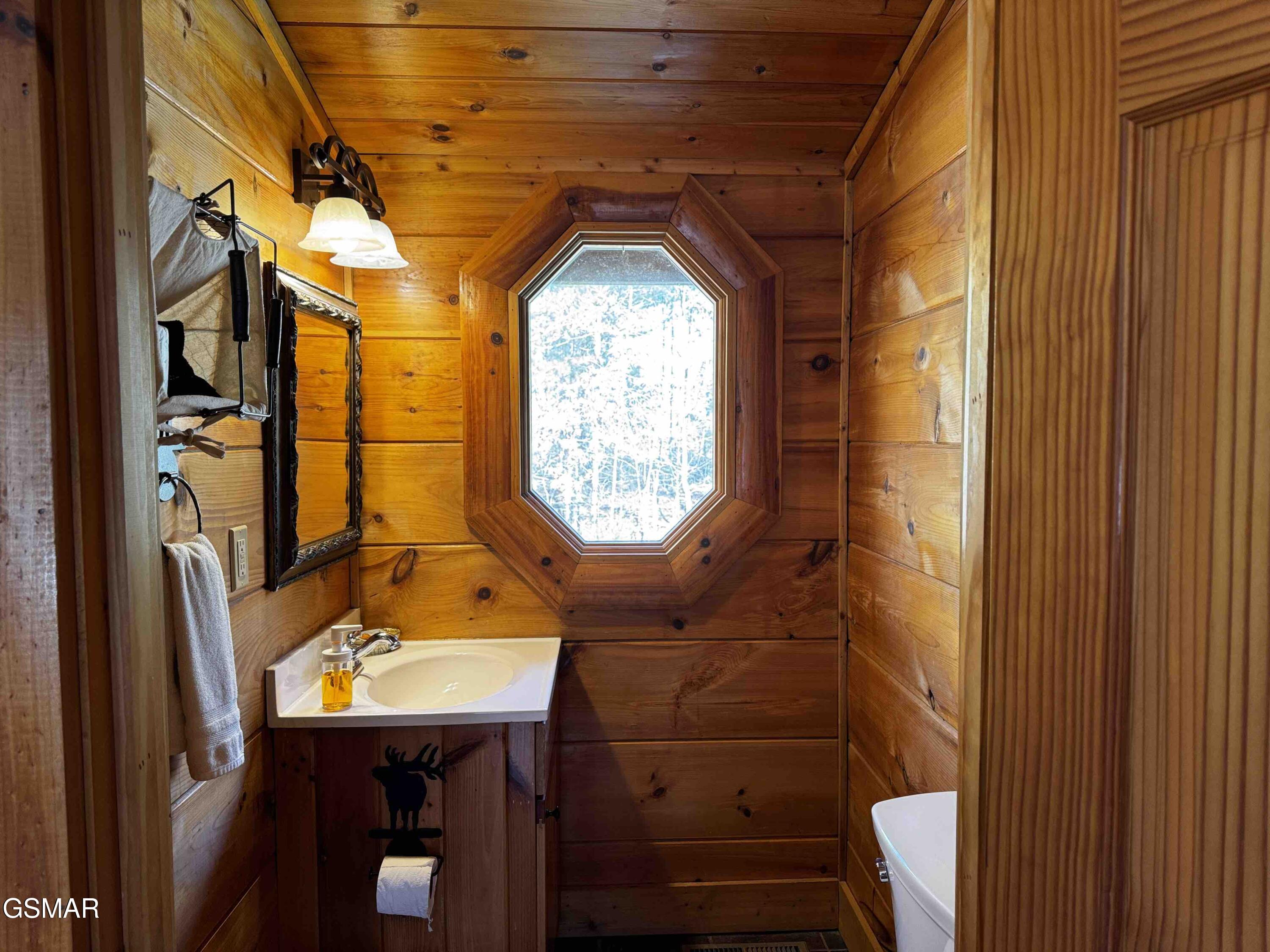 2738 Murray Ridge Road Sevierville TN 37876