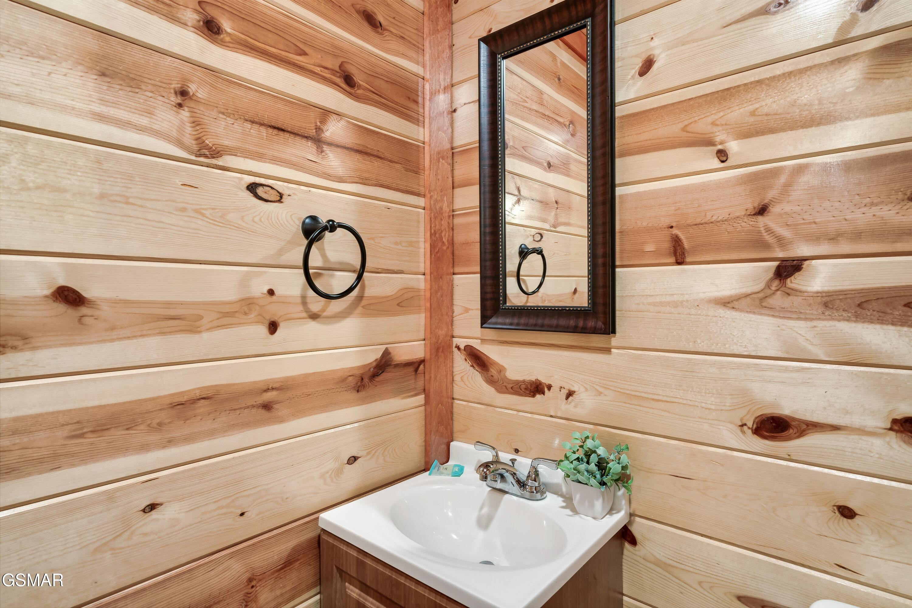 822 Rush Branch Road Pigeon Forge TN 37863