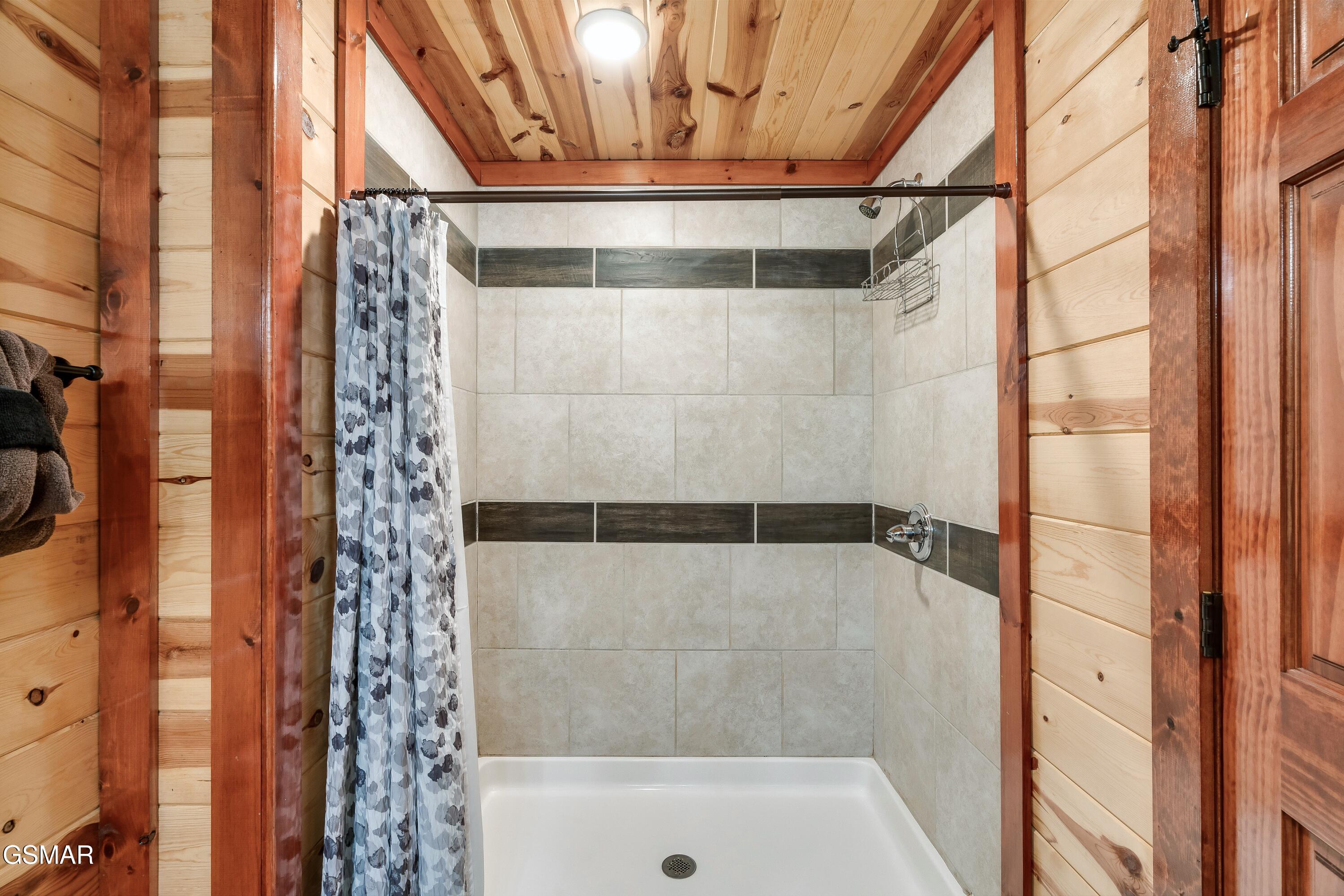 822 Rush Branch Road Pigeon Forge TN 37863