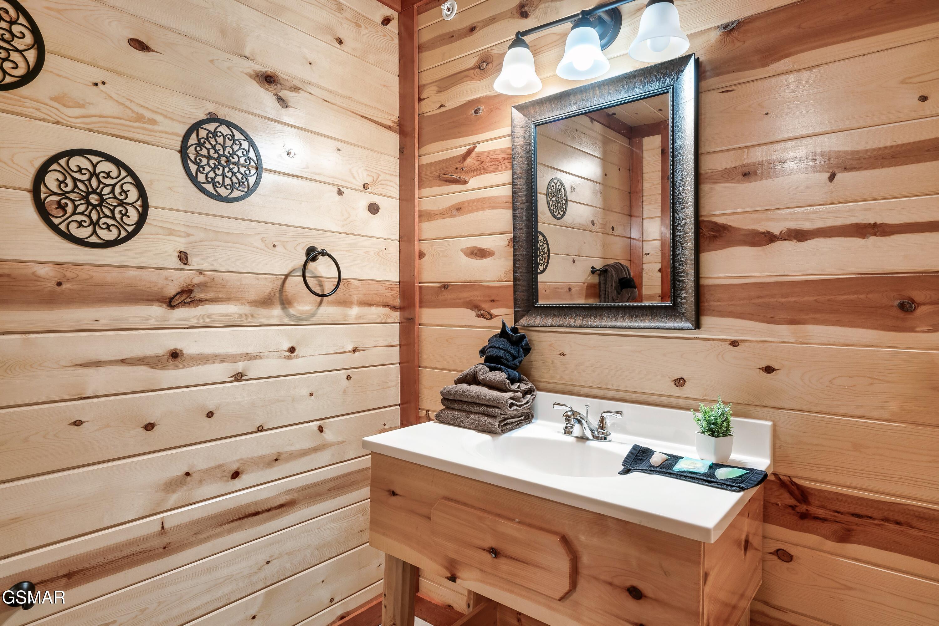 822 Rush Branch Road Pigeon Forge TN 37863