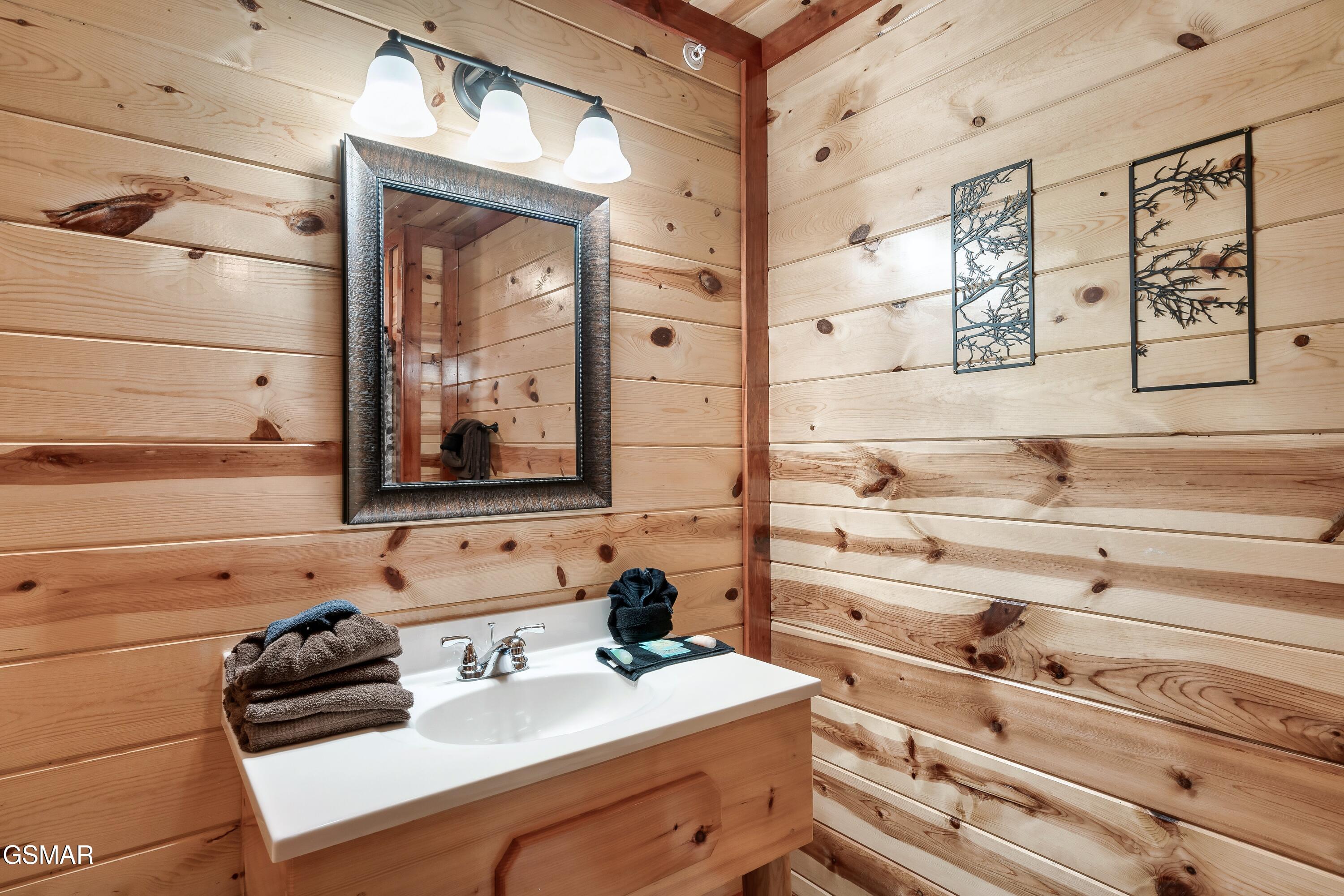 822 Rush Branch Road Pigeon Forge TN 37863