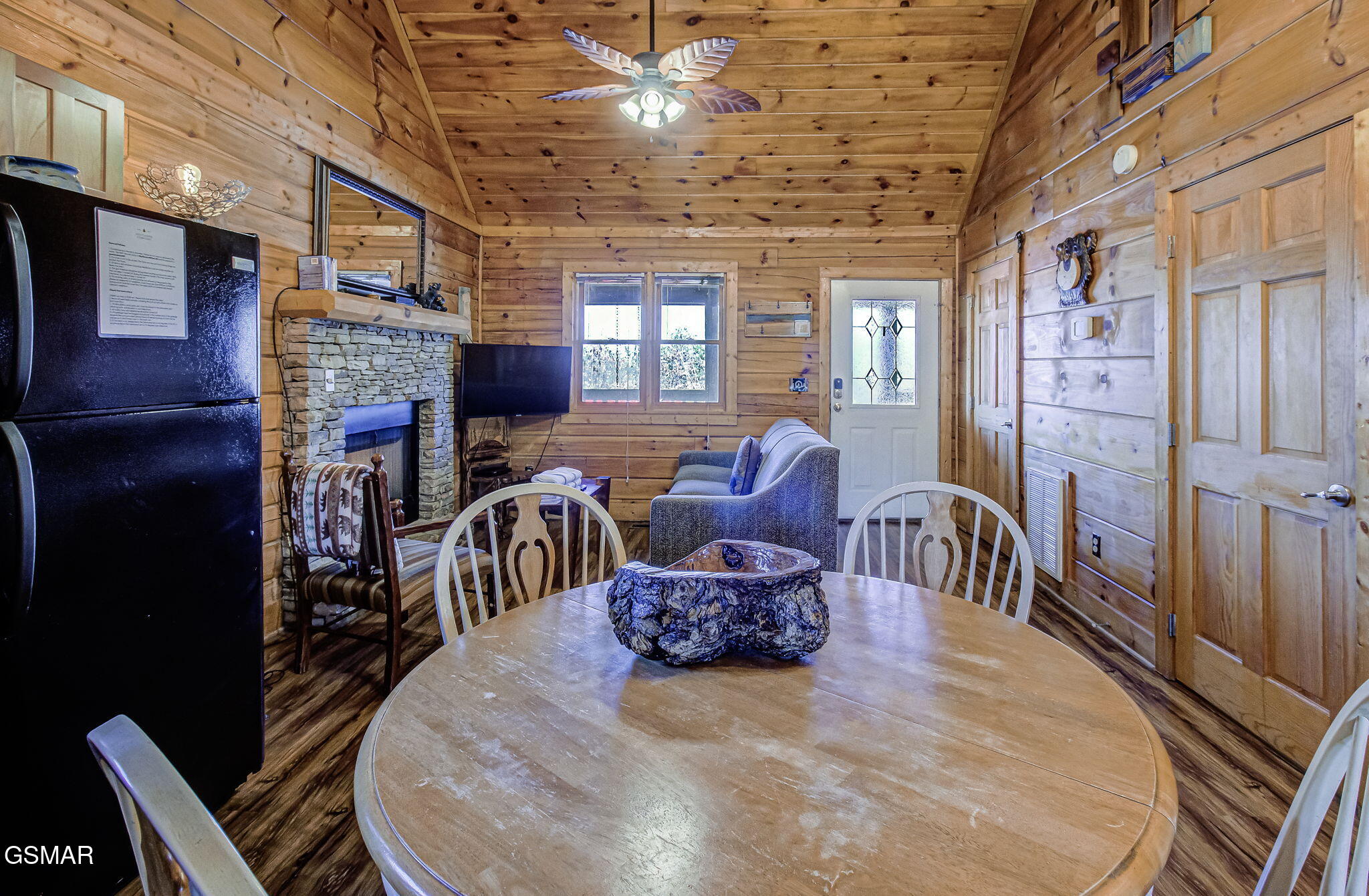 515 Chickasaw Gap Way Pigeon Forge TN 37863