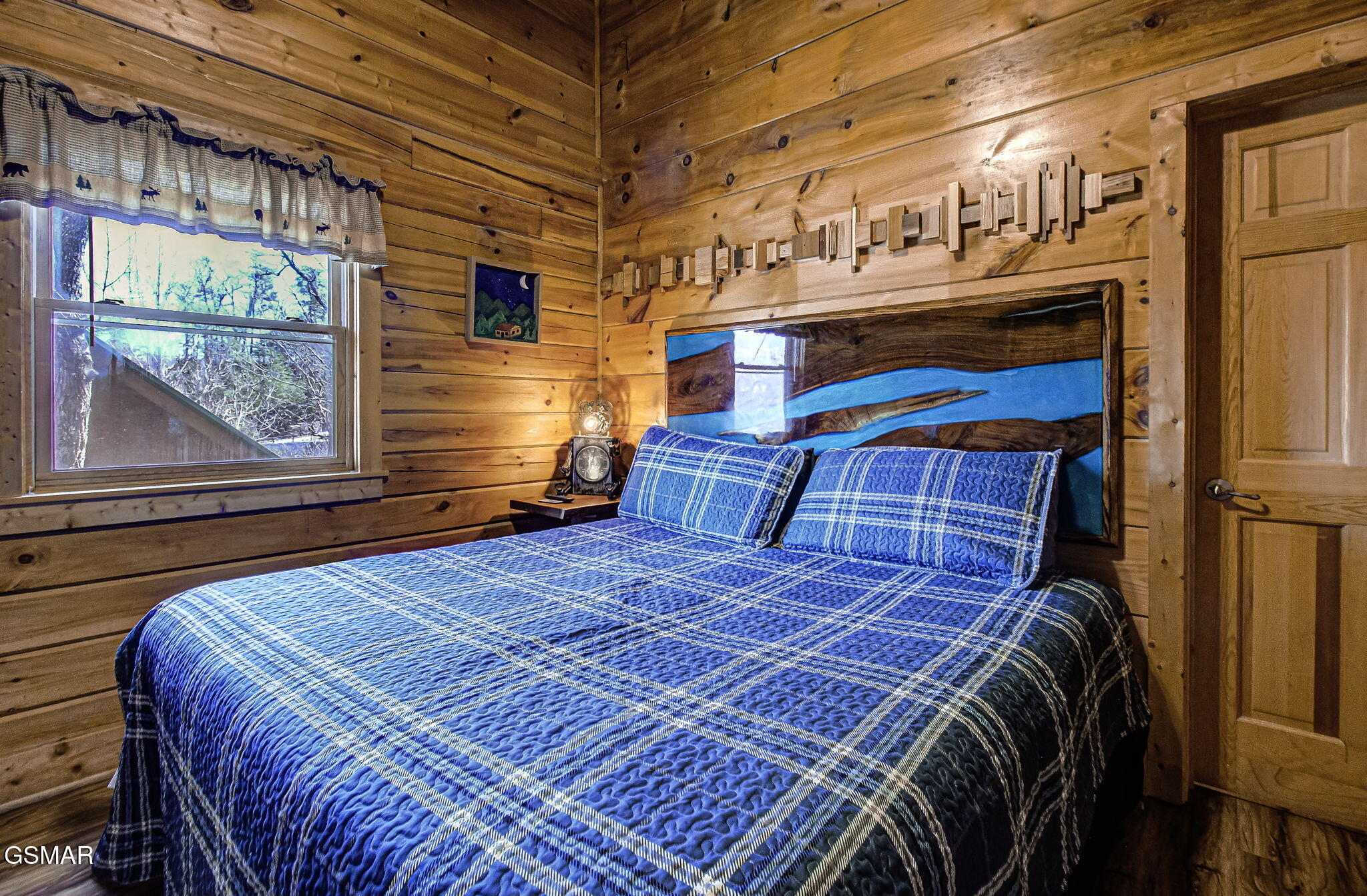 515 Chickasaw Gap Way Pigeon Forge TN 37863