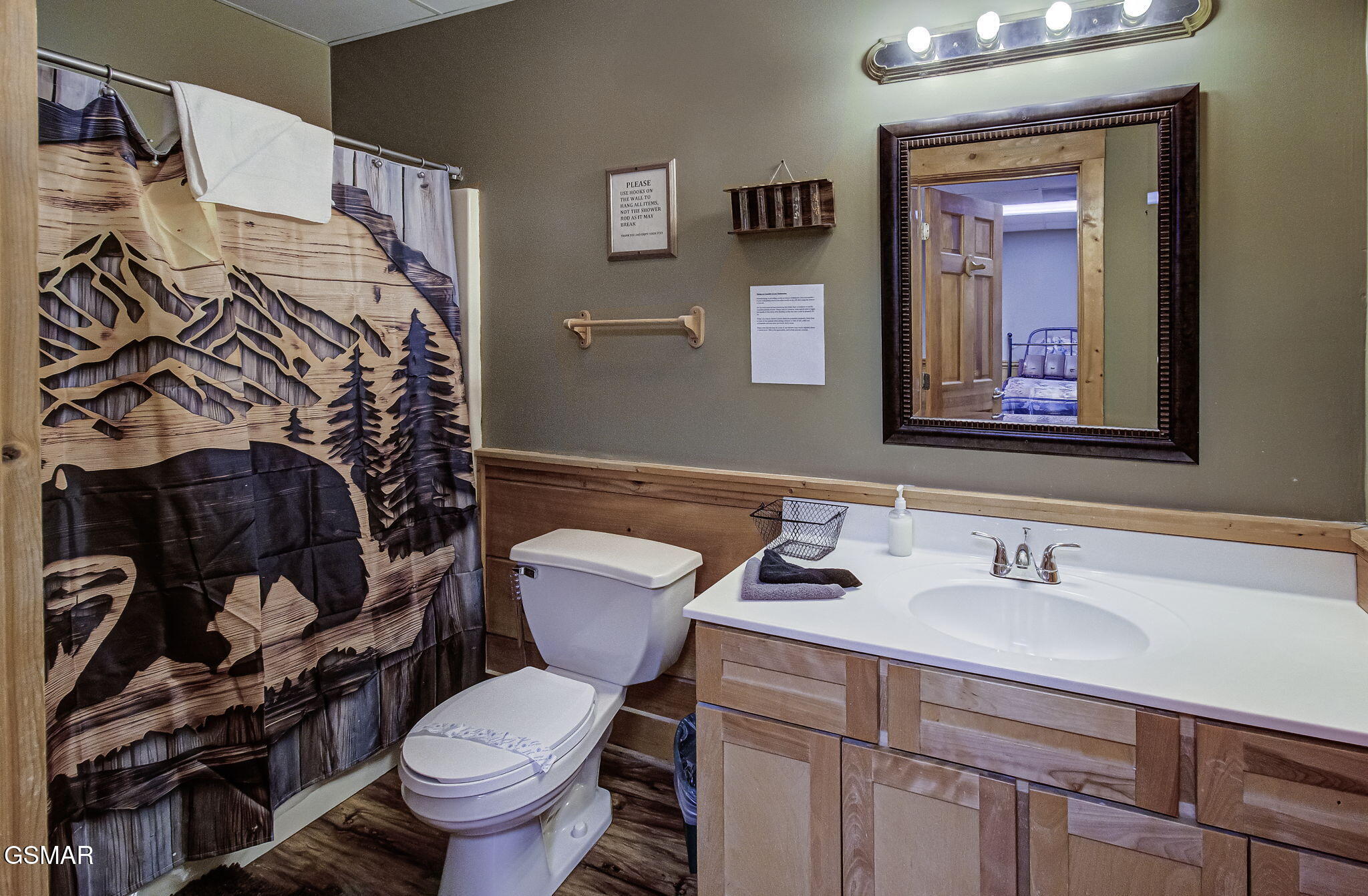 515 Chickasaw Gap Way Pigeon Forge TN 37863