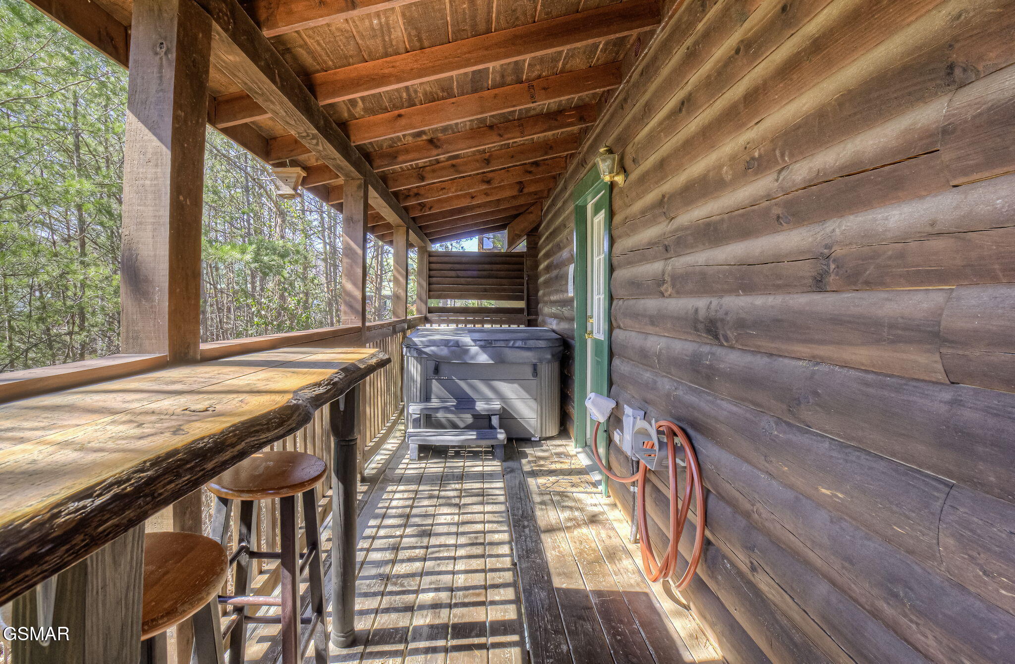 515 Chickasaw Gap Way Pigeon Forge TN 37863