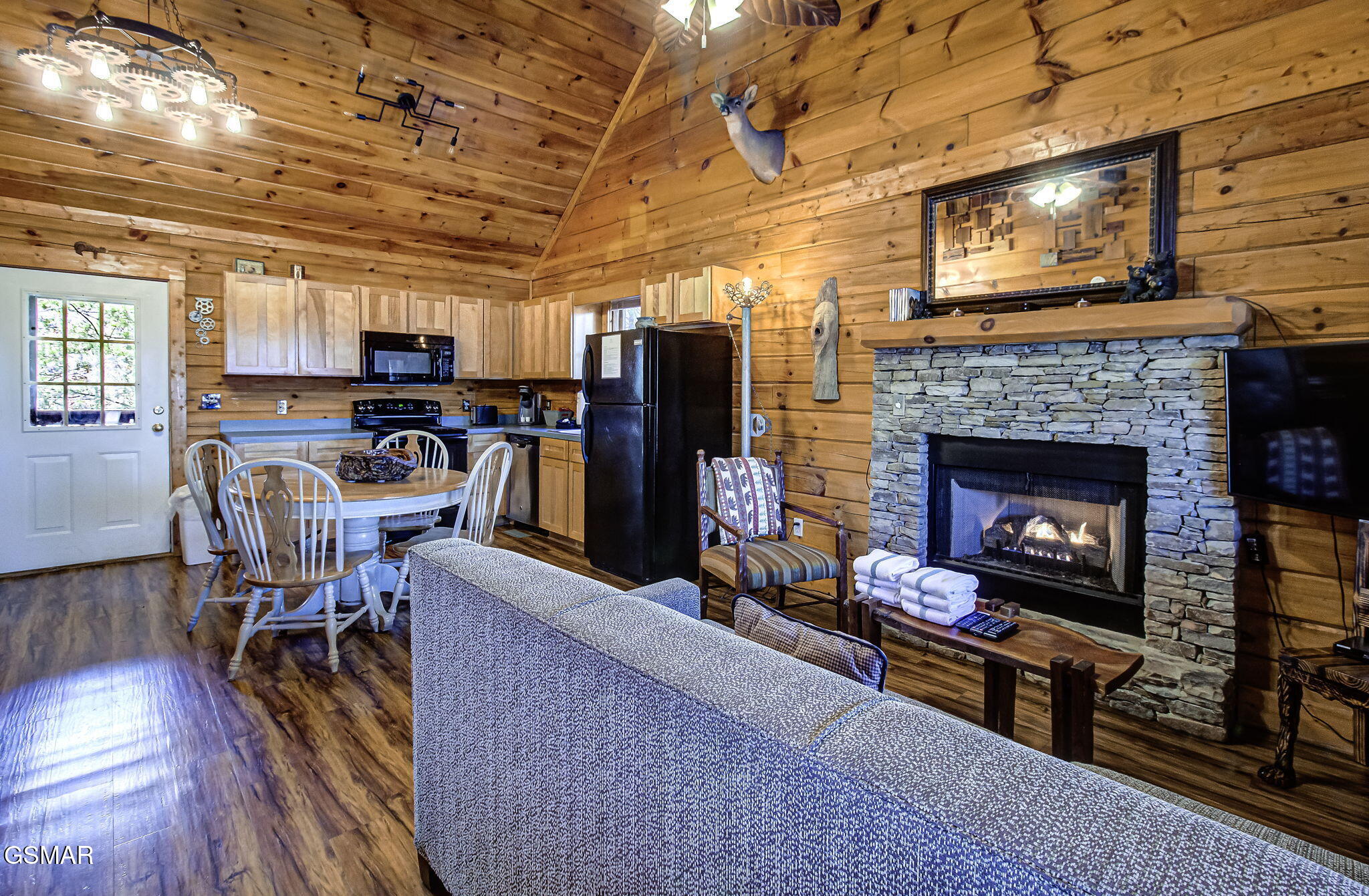 515 Chickasaw Gap Way Pigeon Forge TN 37863