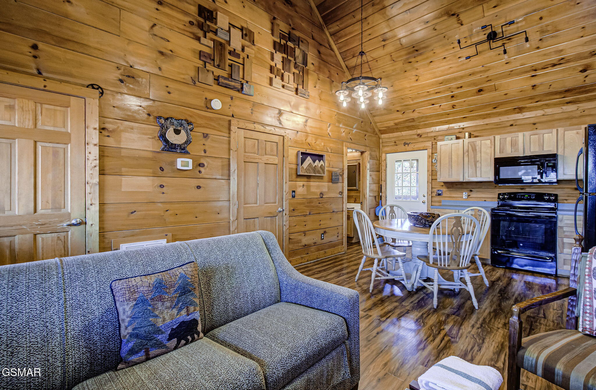 515 Chickasaw Gap Way Pigeon Forge TN 37863