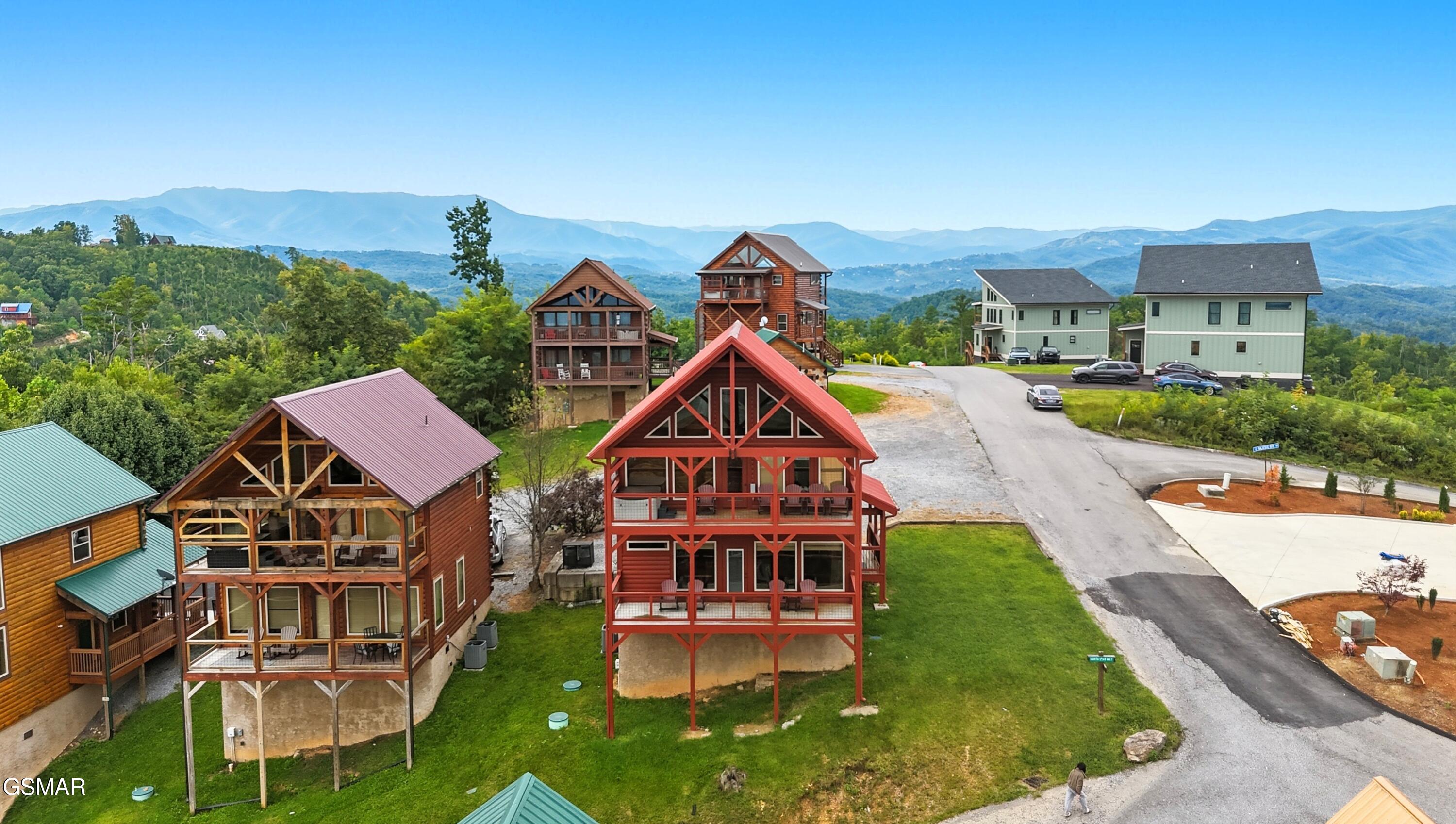 2042 Starr Crest Drive Sevierville TN 37876