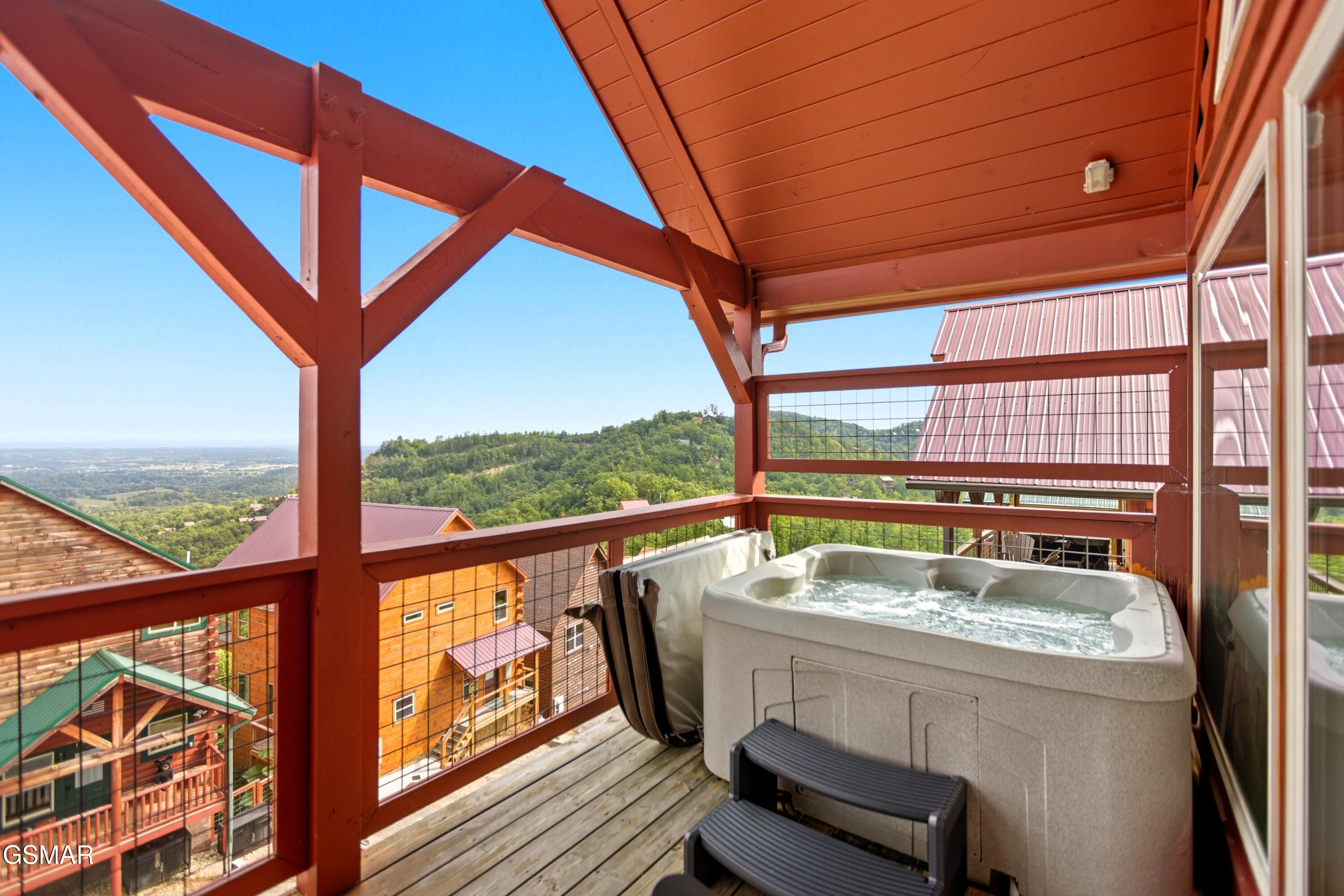 2042 Starr Crest Drive Sevierville TN 37876