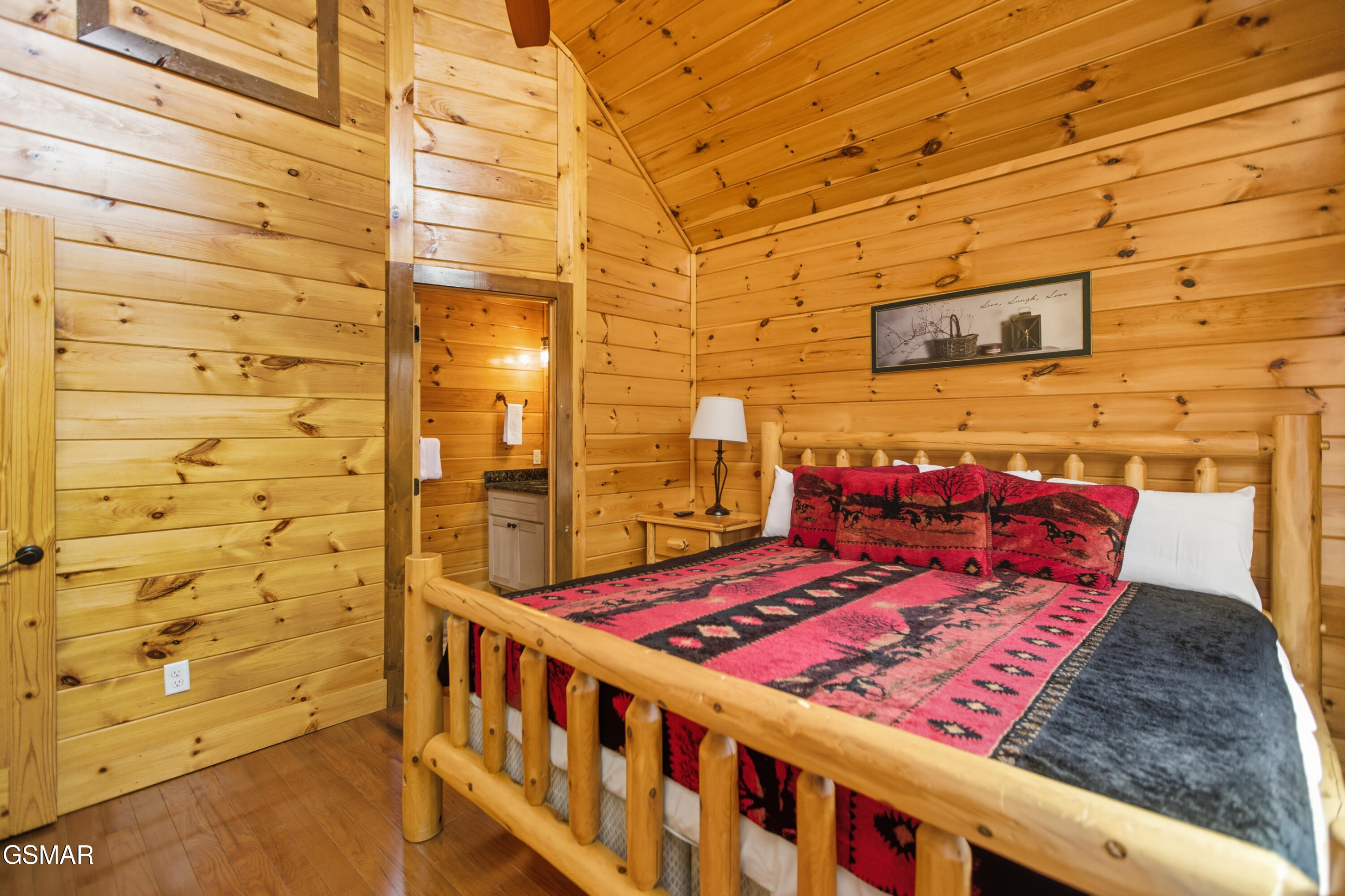 2042 Starr Crest Drive Sevierville TN 37876