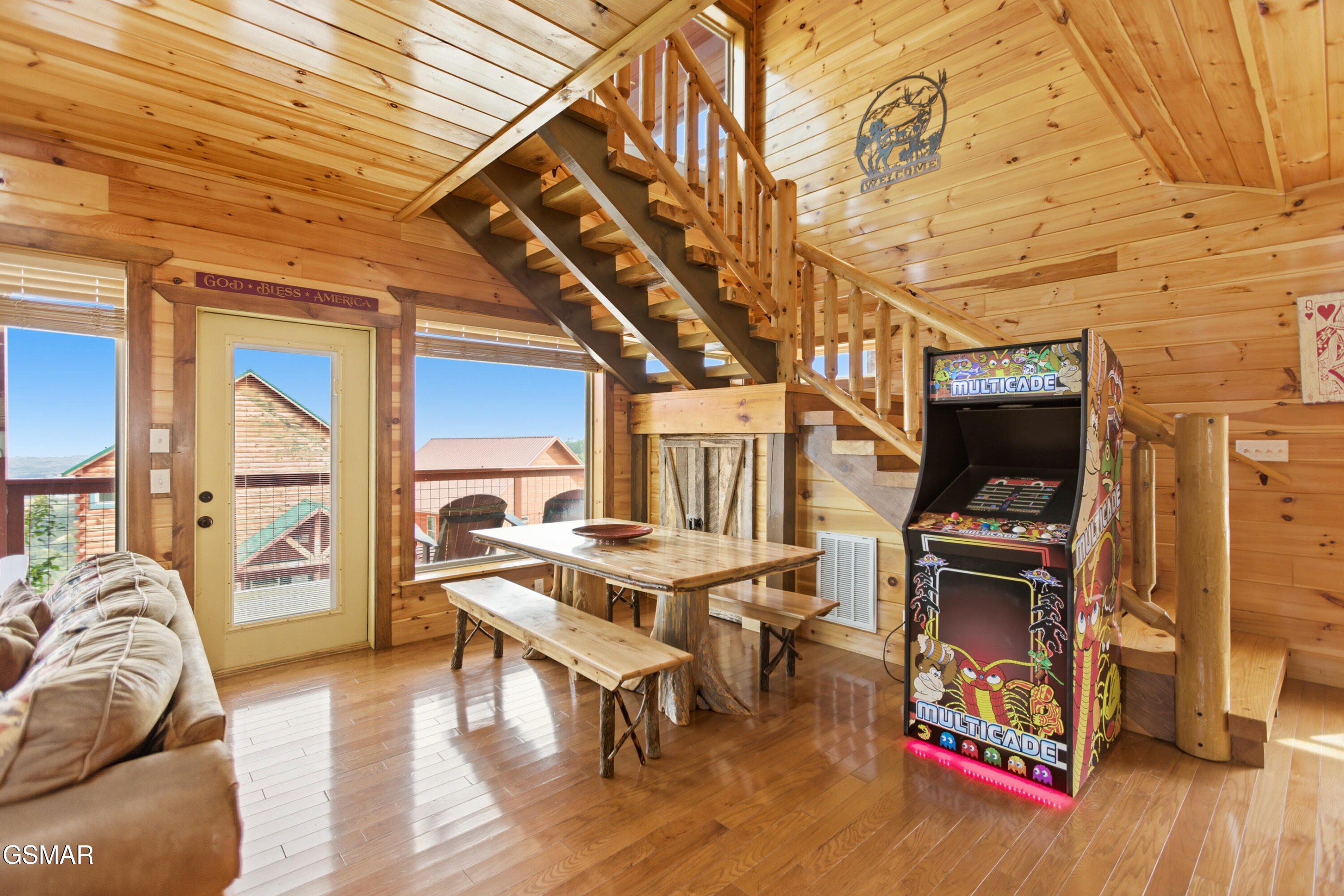 2042 Starr Crest Drive Sevierville TN 37876