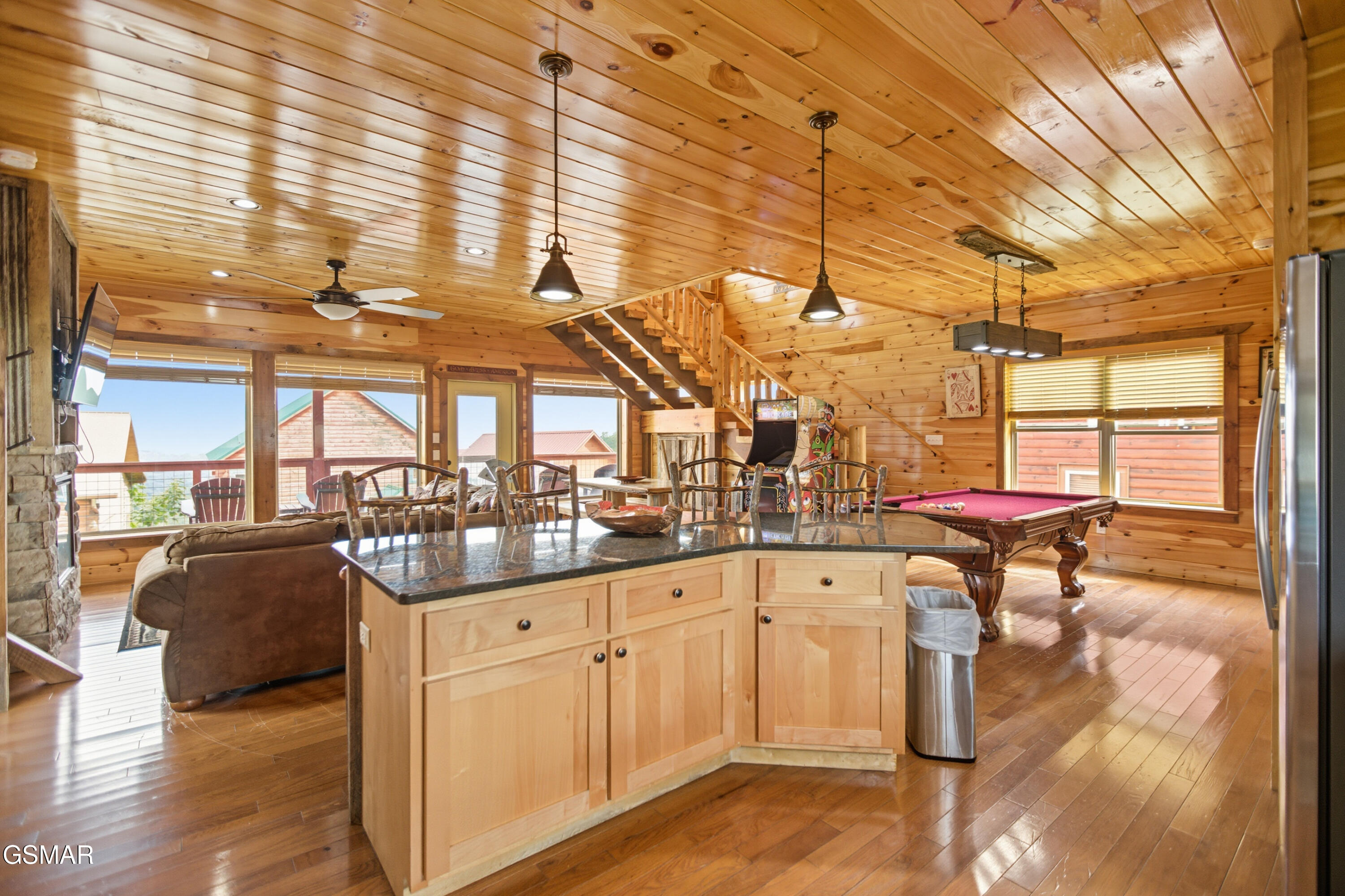 2042 Starr Crest Drive Sevierville TN 37876