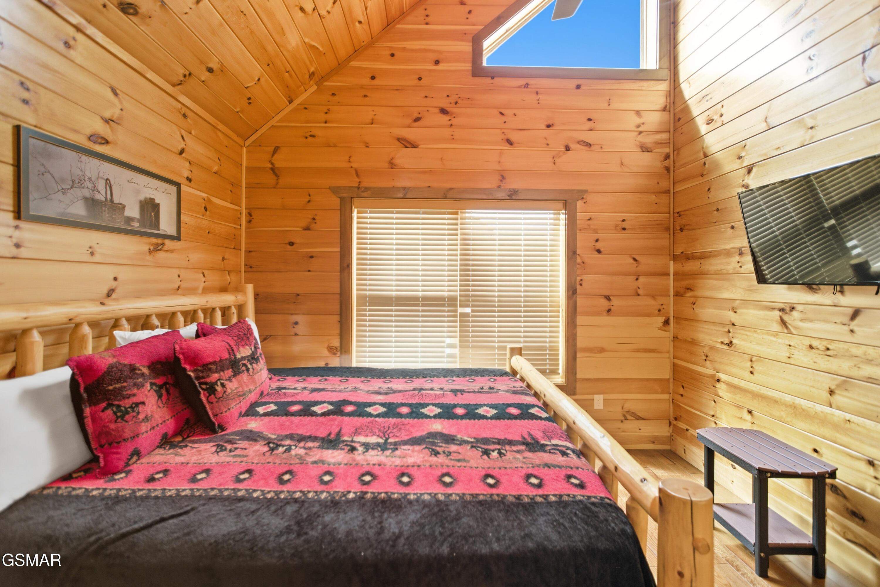 2042 Starr Crest Drive Sevierville TN 37876