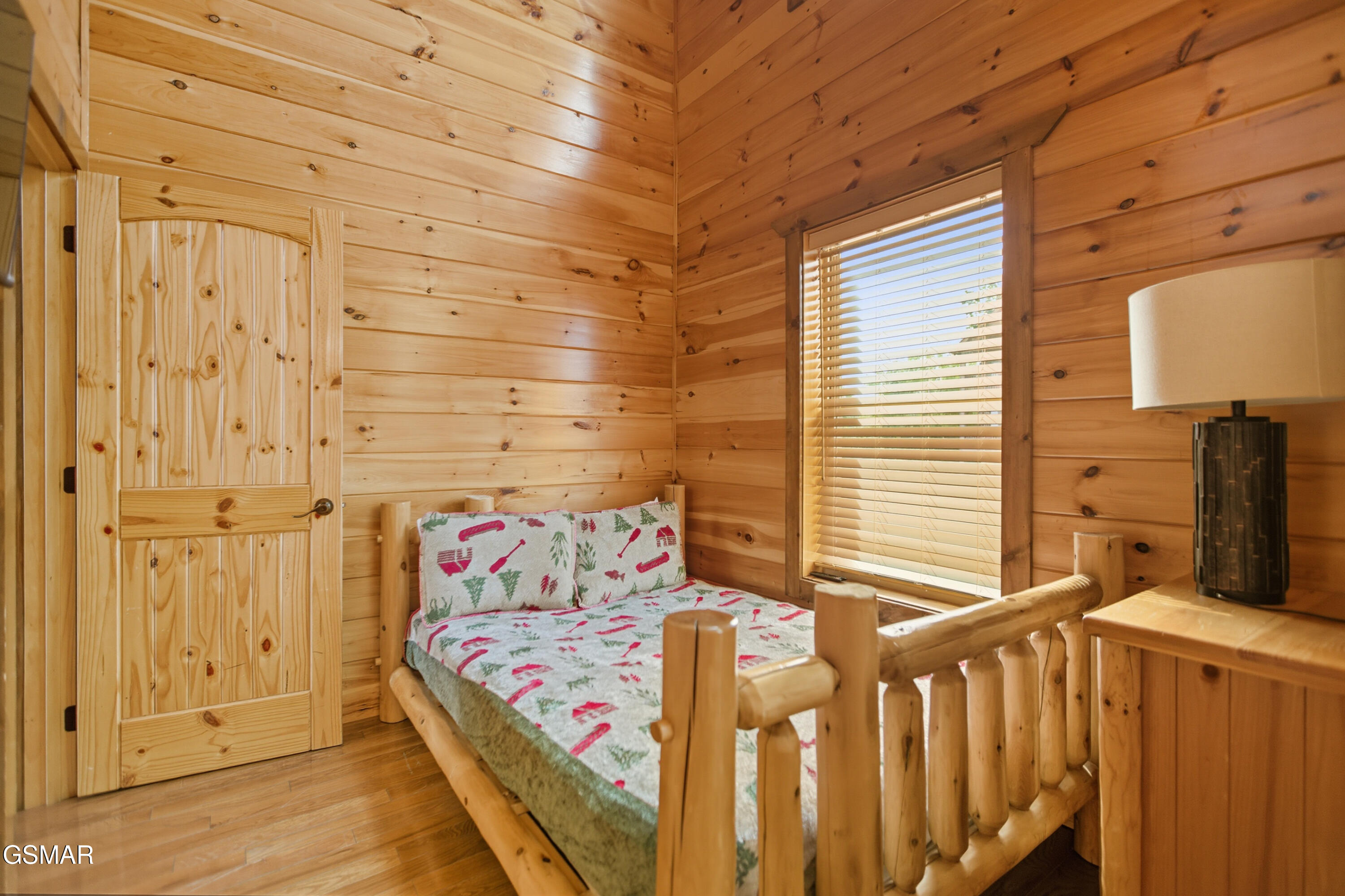 2042 Starr Crest Drive Sevierville TN 37876