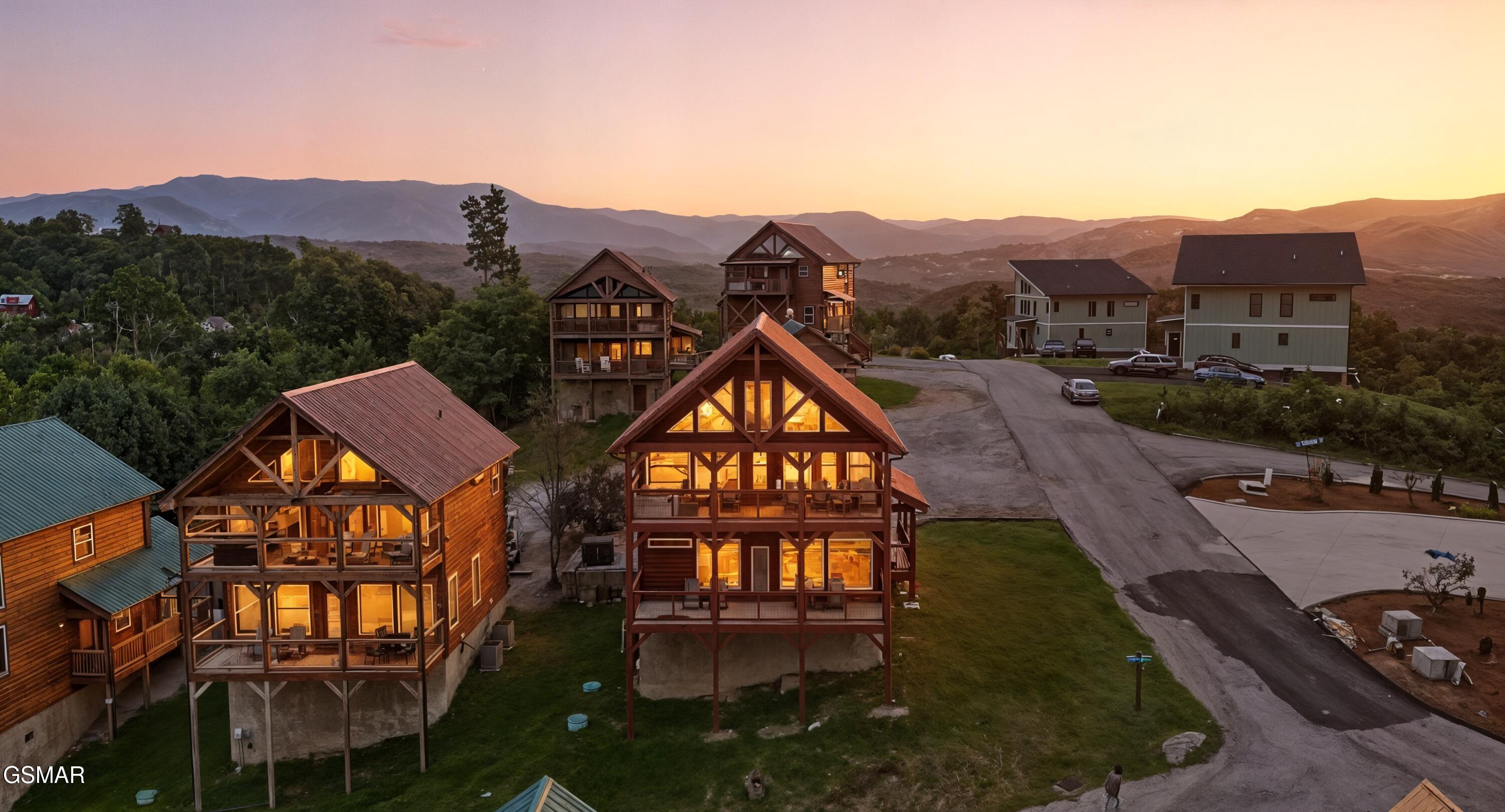 2042 Starr Crest Drive Sevierville TN 37876