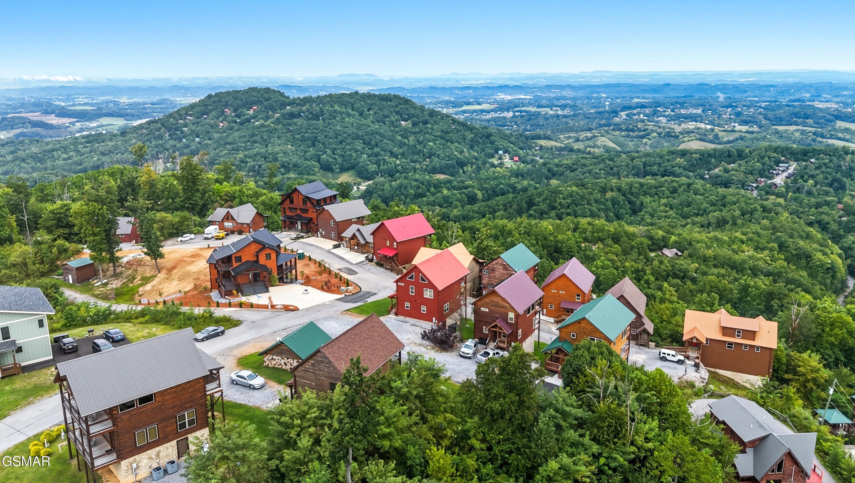 2042 Starr Crest Drive Sevierville TN 37876