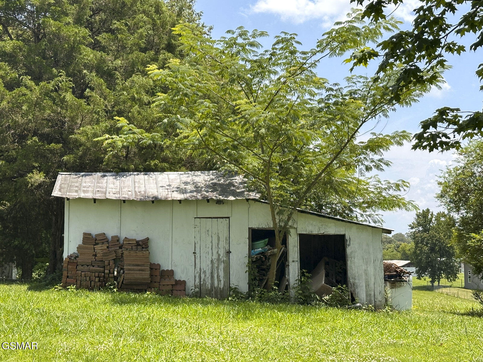 2105 Walnut Street White Pine TN 37890