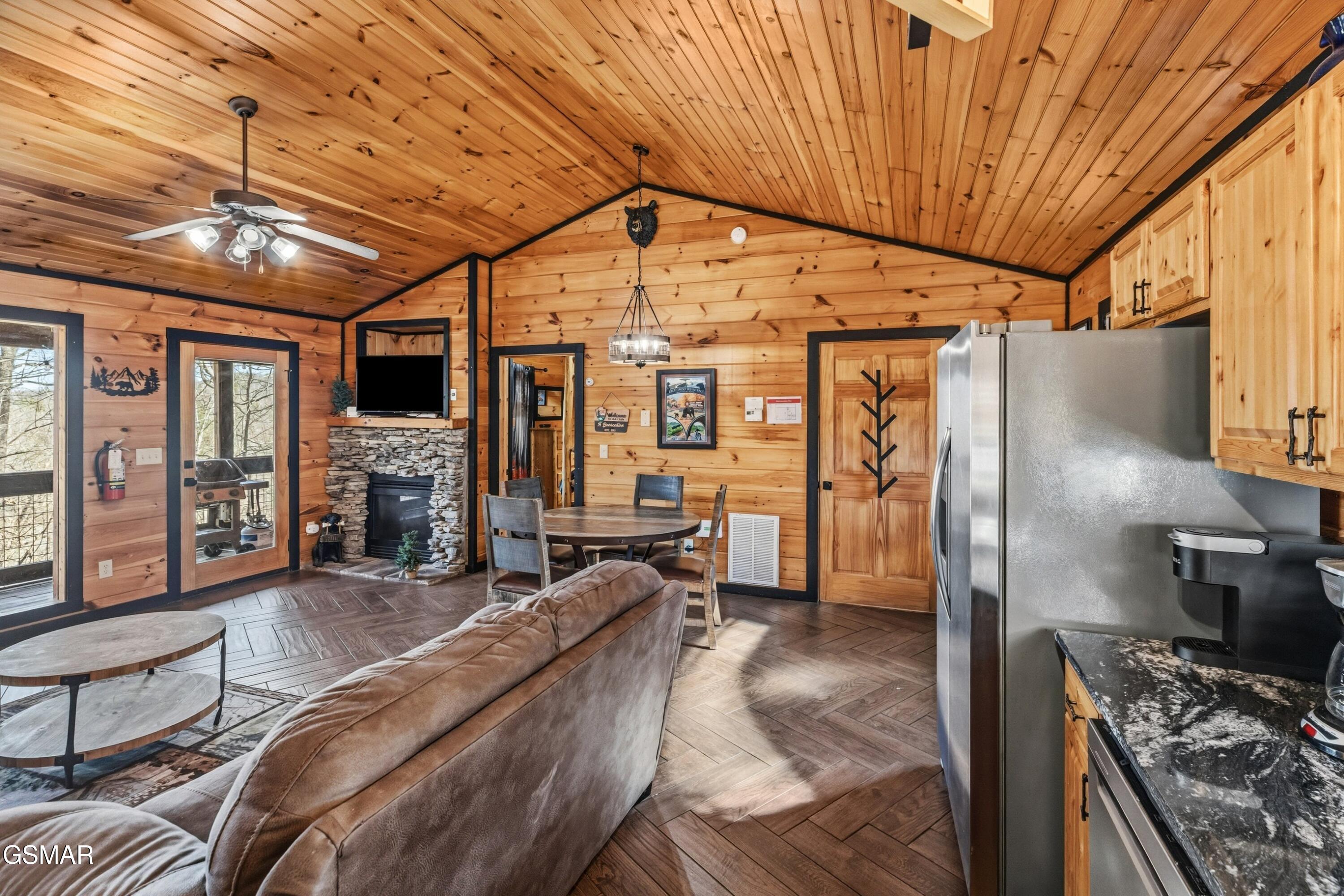 1235 Annes Road Gatlinburg TN 37738