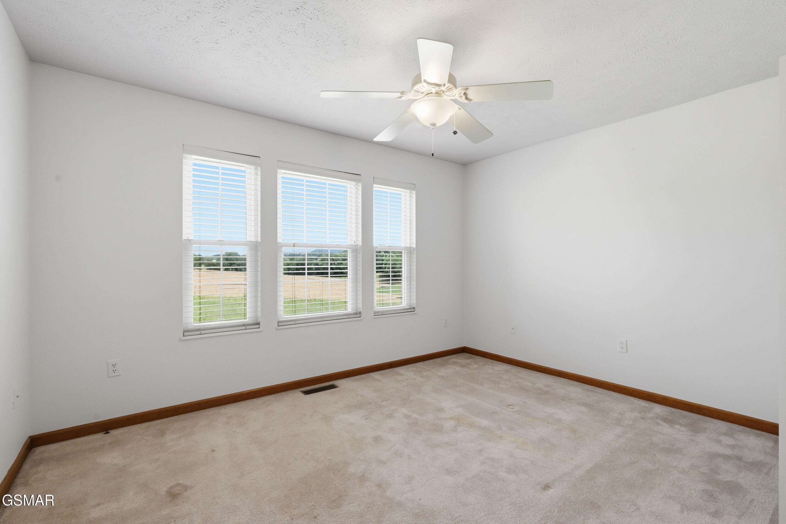 1305 Amber Lane Sevierville TN 37862