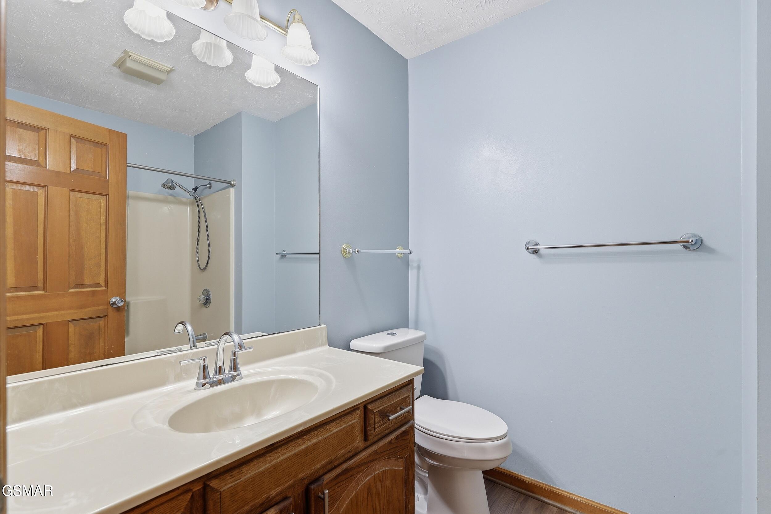 1305 Amber Lane Sevierville TN 37862