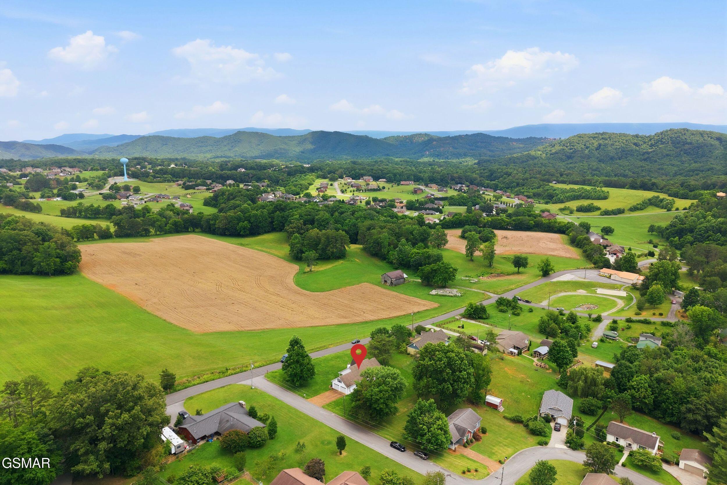 1305 Amber Lane Sevierville TN 37862