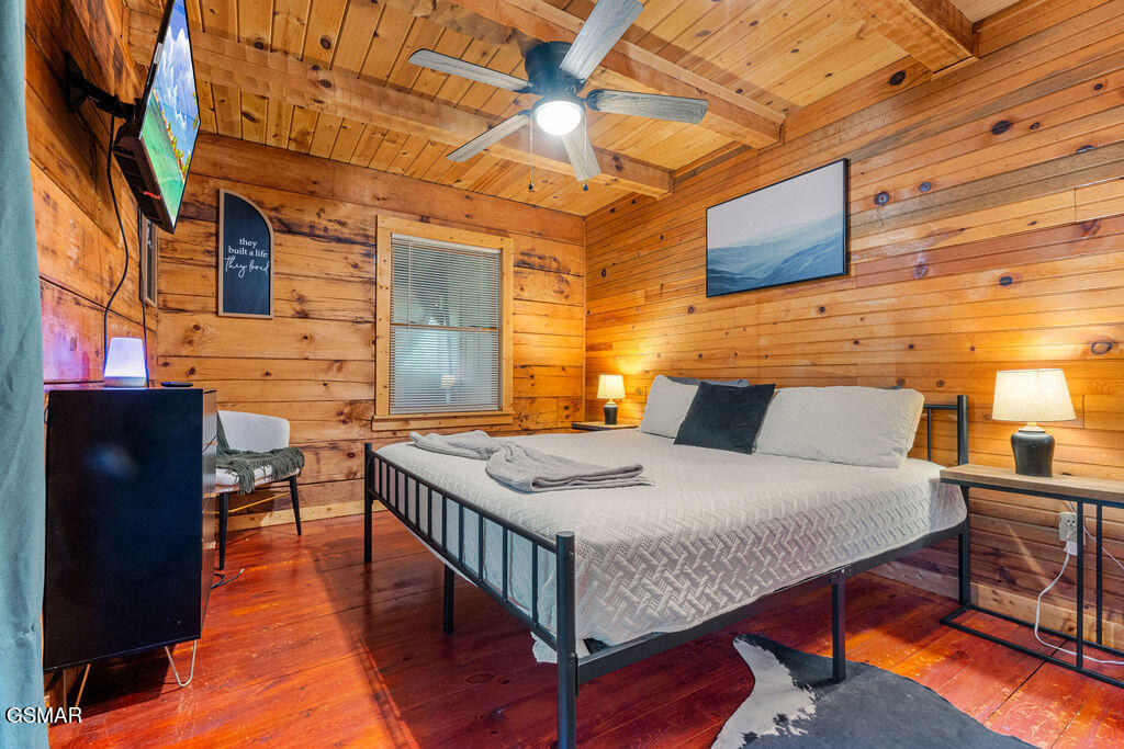 229 Cherokee Path Way Sevierville TN 37876