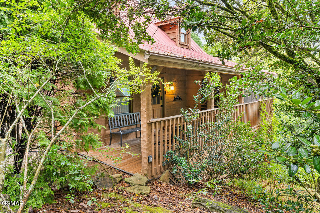 229 Cherokee Path Way Sevierville TN 37876