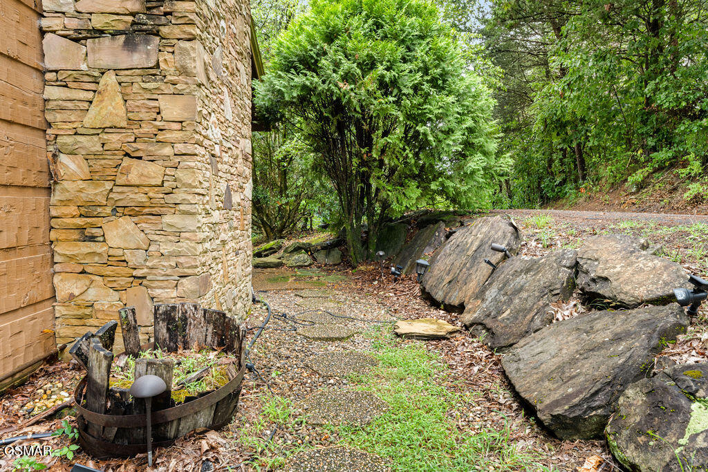 229 Cherokee Path Way Sevierville TN 37876
