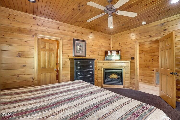 821 Great Smoky Way Gatlinburg TN 37738
