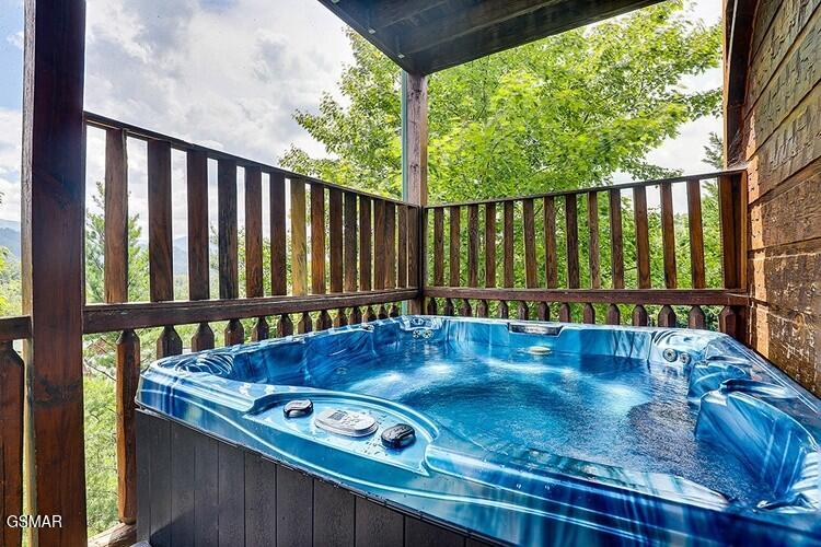 821 Great Smoky Way Gatlinburg TN 37738
