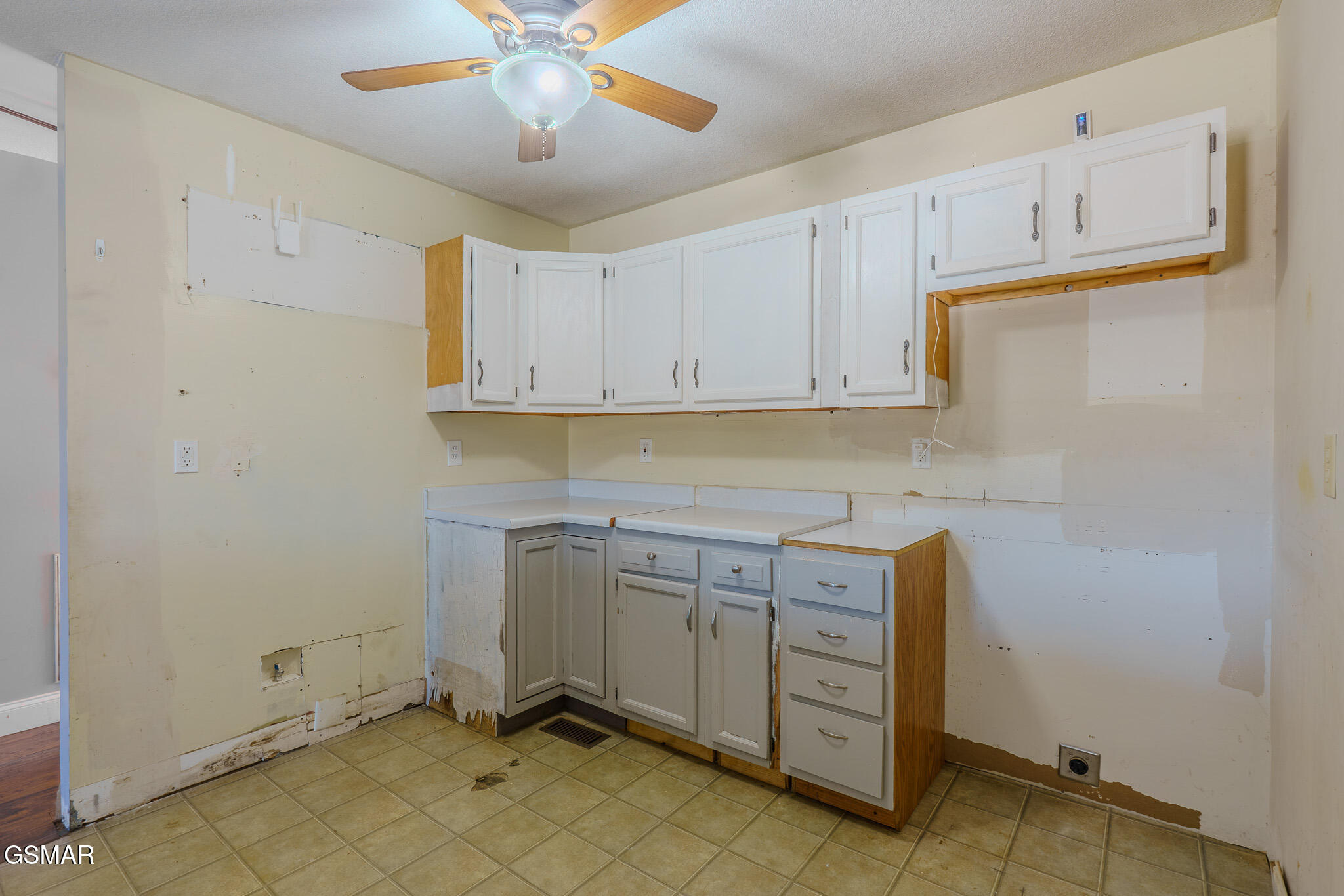 768 Harvest Meadows Drive Kodak TN 37764