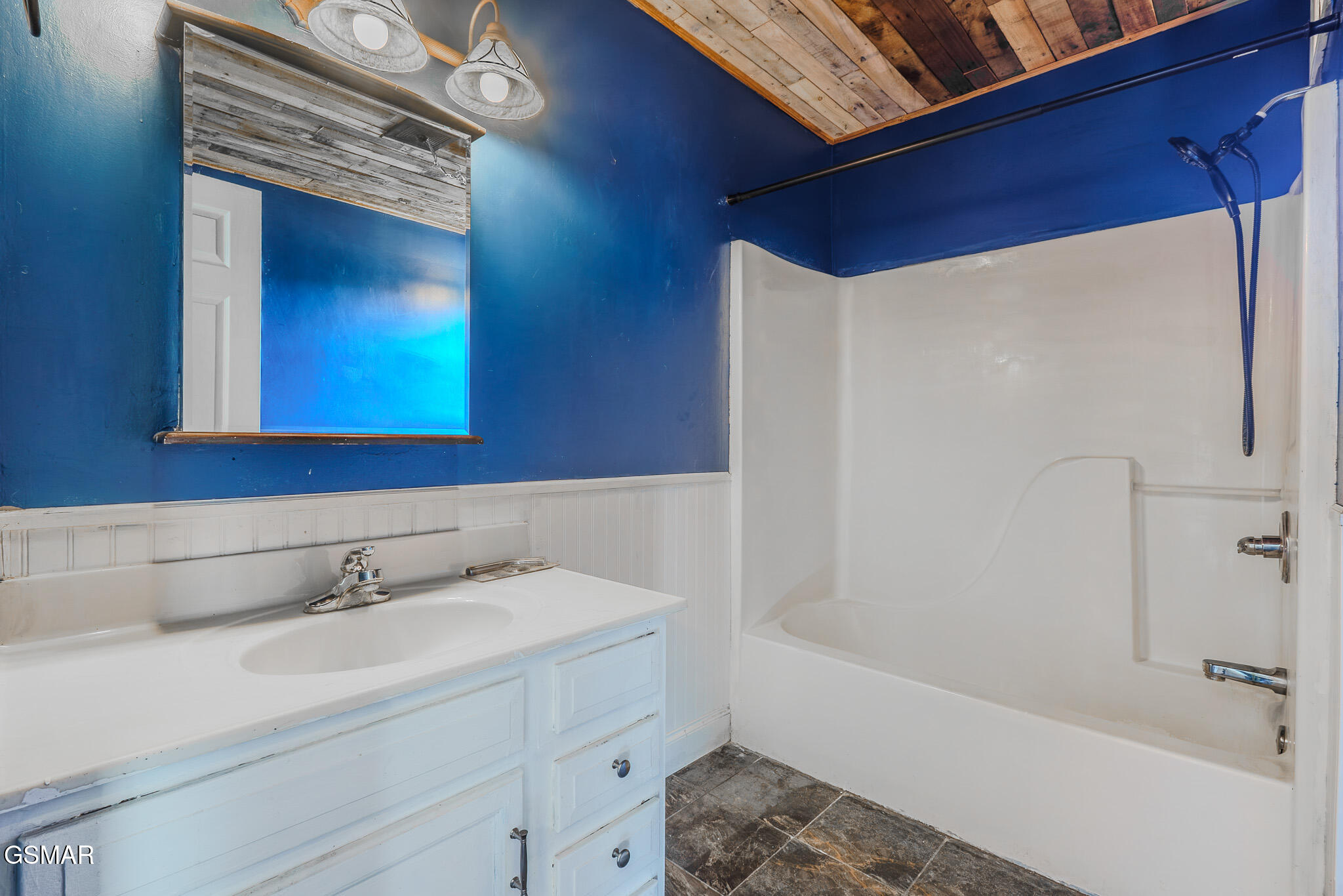 768 Harvest Meadows Drive Kodak TN 37764