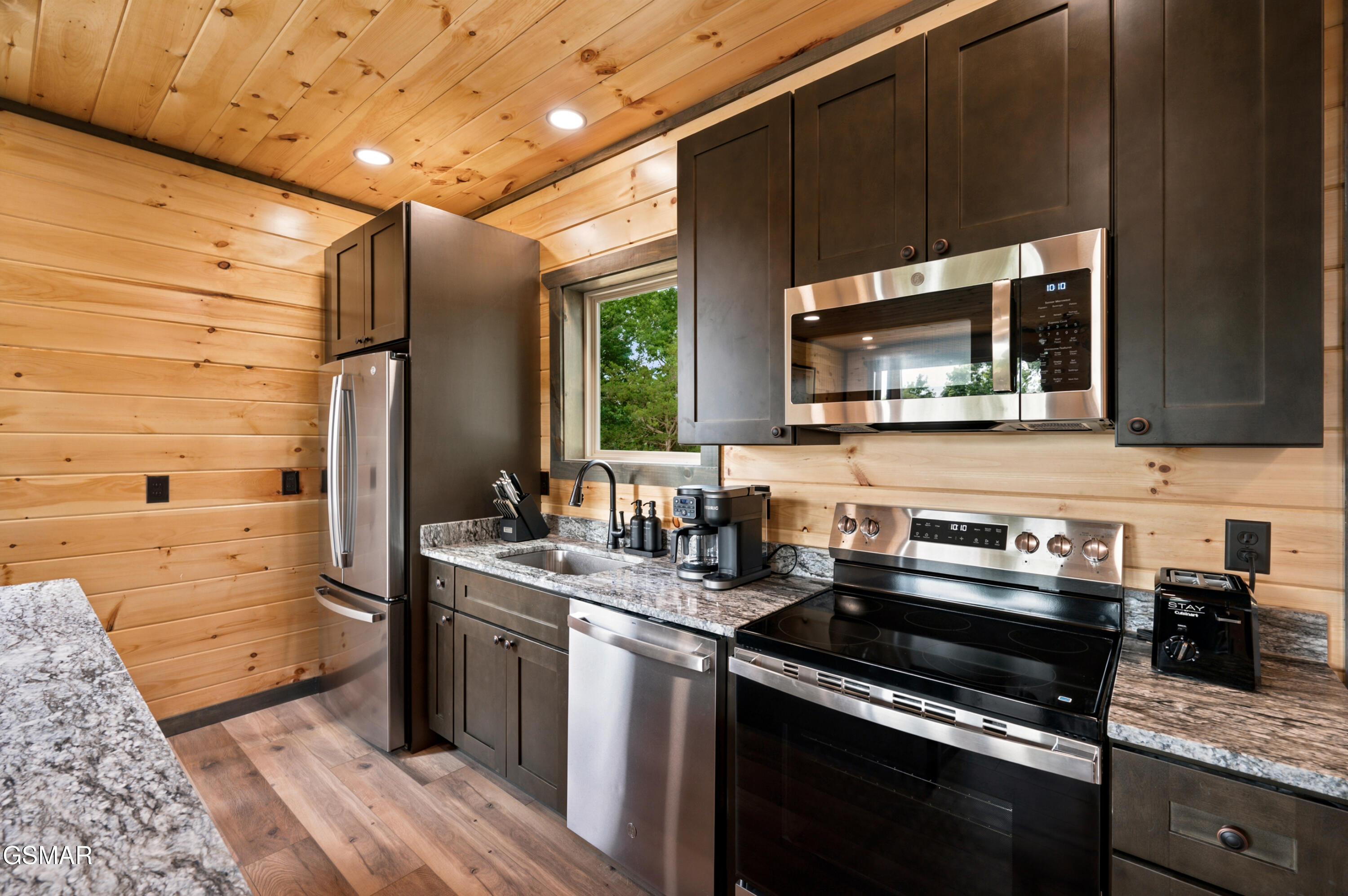 640 Sunrise Boulevard Sevierville TN 37862