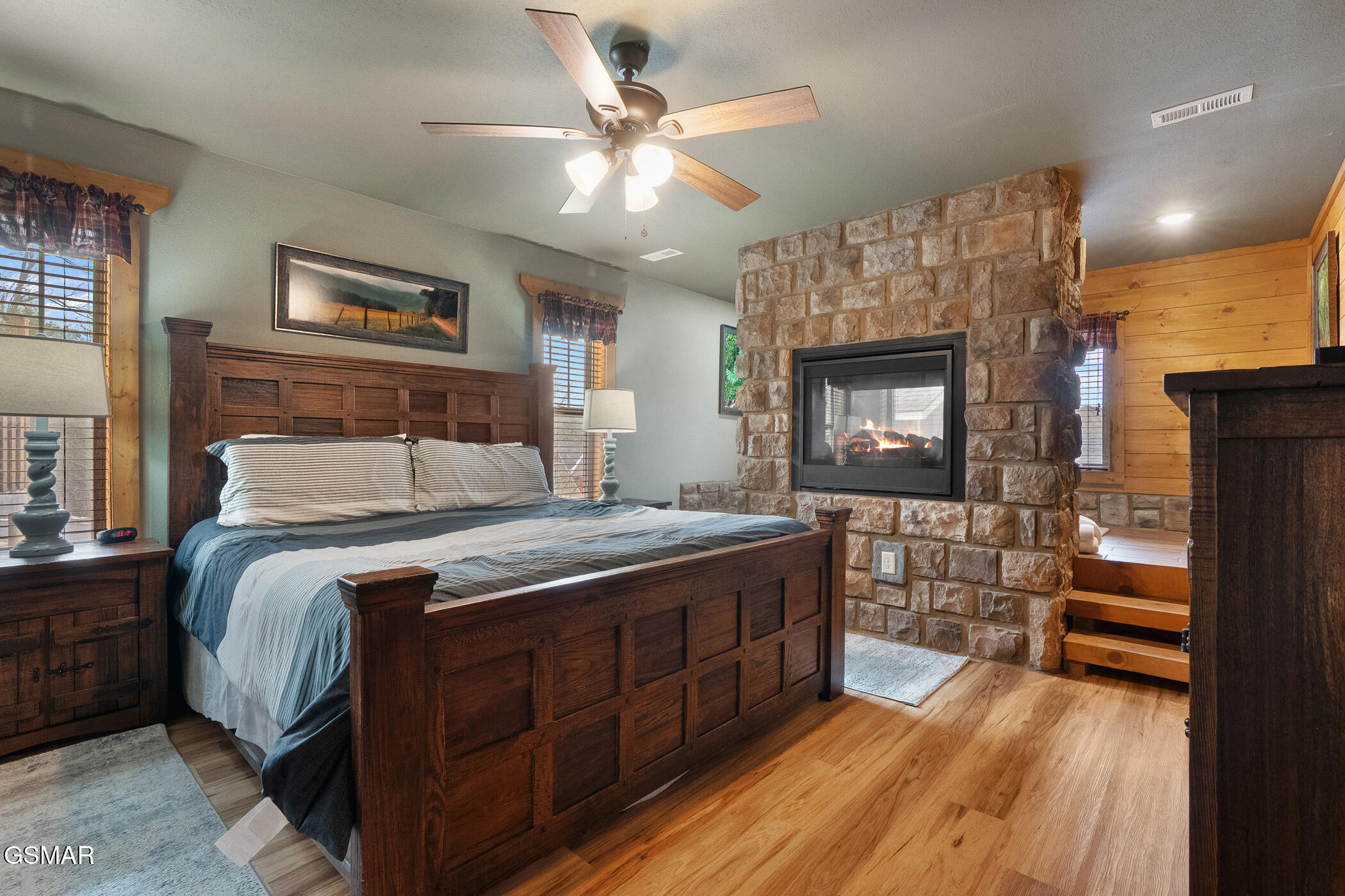 1011 Potters Way Gatlinburg TN 37738