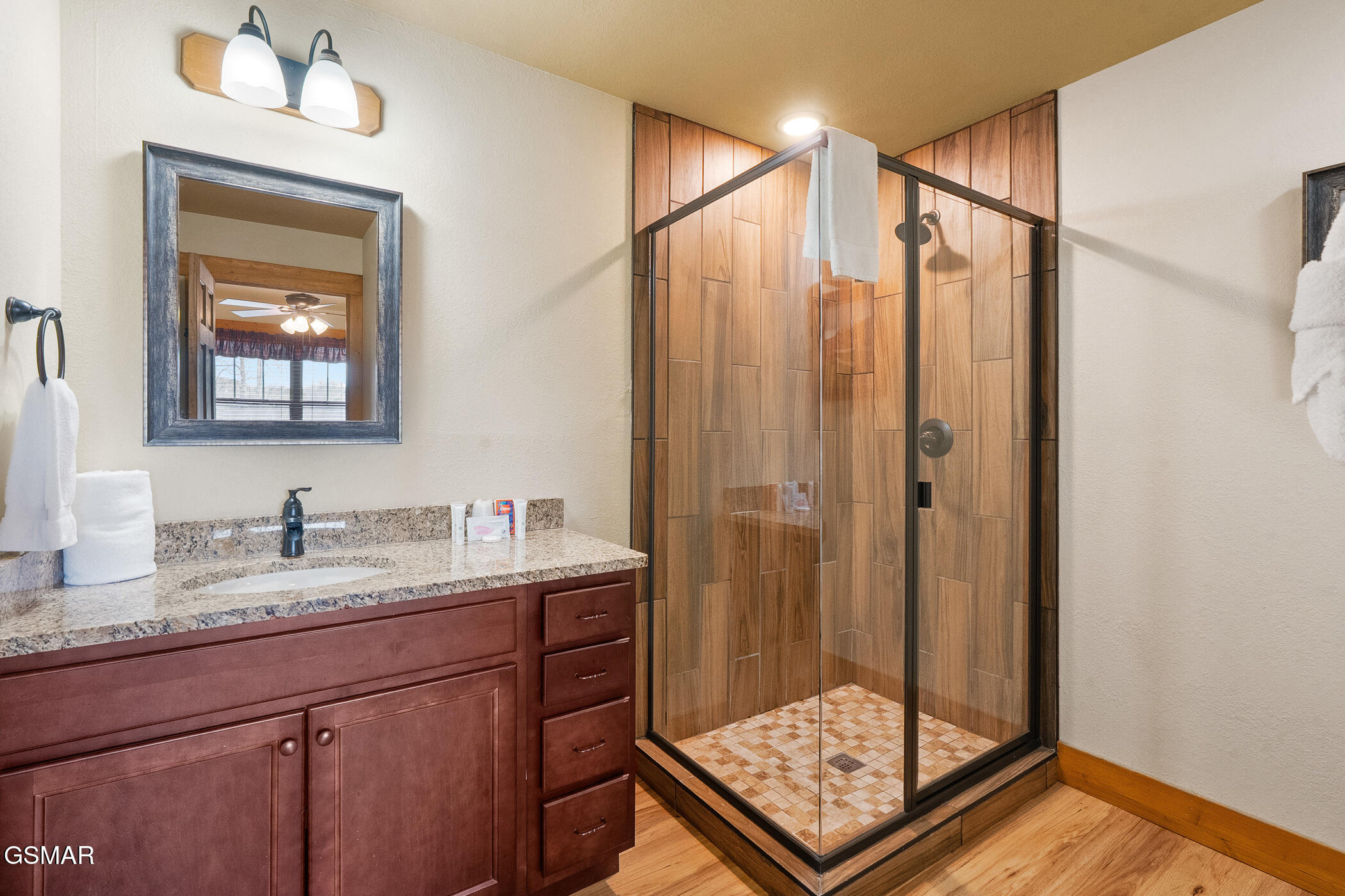 1011 Potters Way Gatlinburg TN 37738